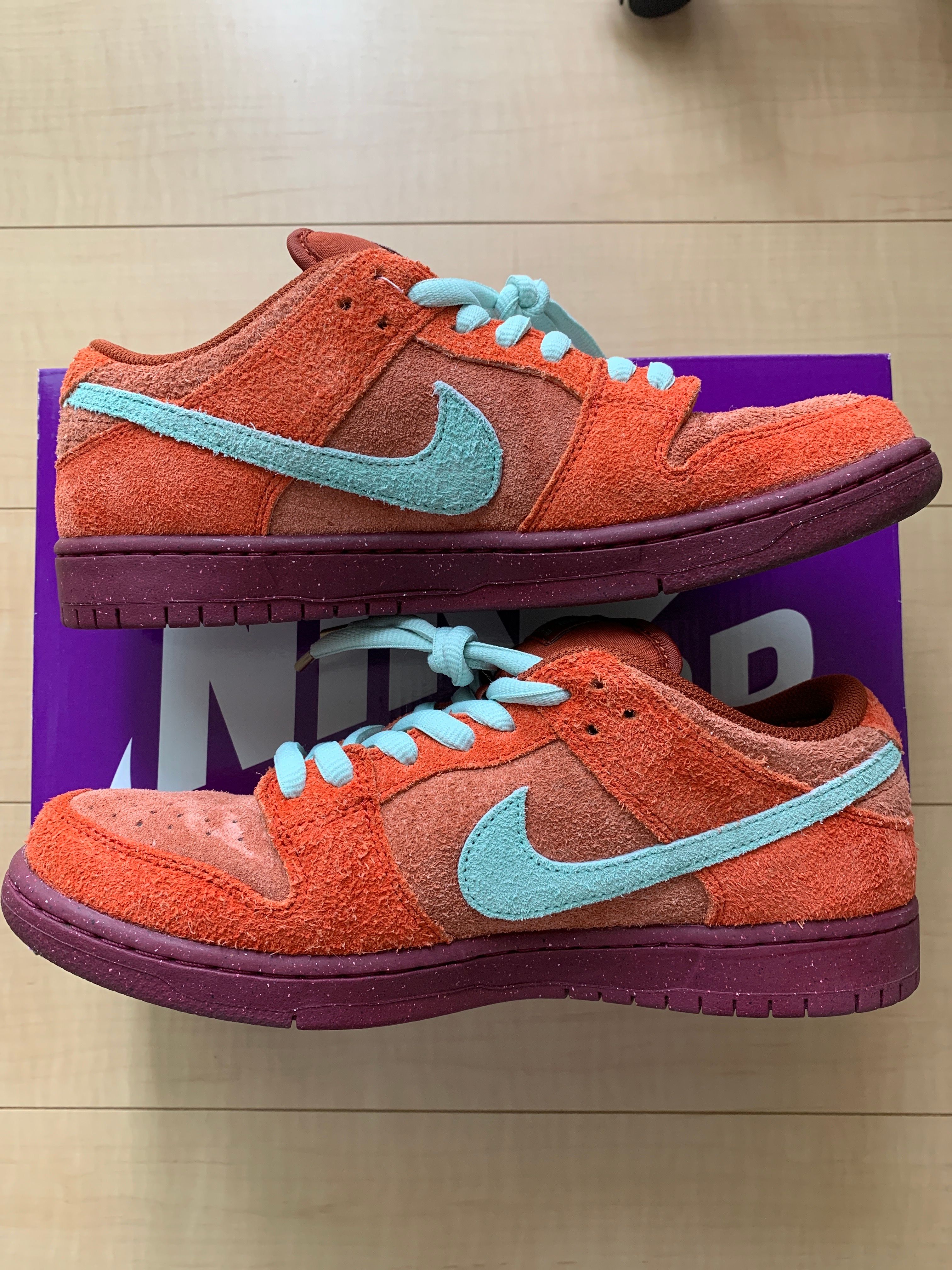 Nike SB Dunk Low Pro PRM "Mystic Red and Rosewood"