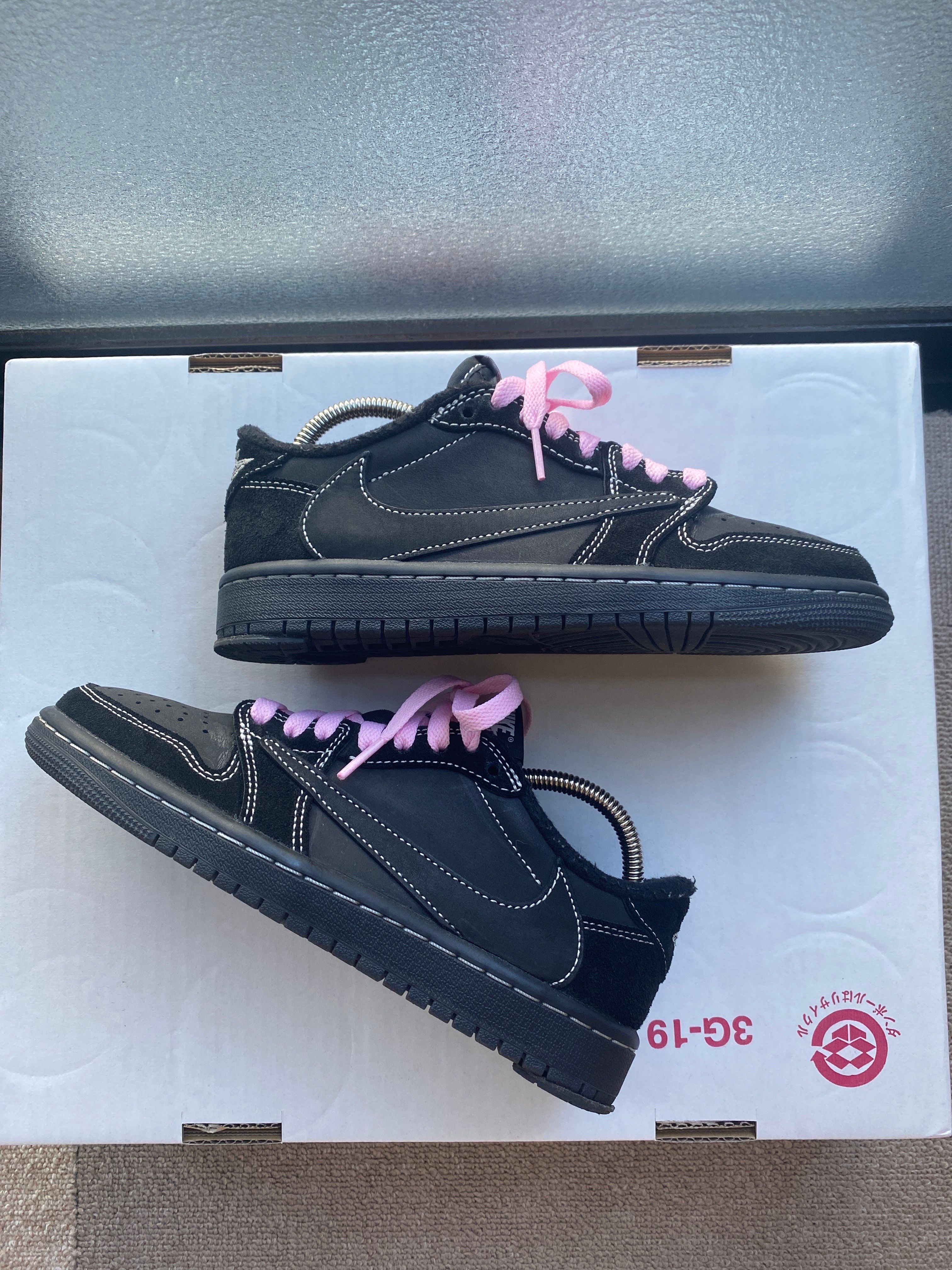 Travis Scott × Nike Air Jordan 1 Low OG SP "Black Phantom"