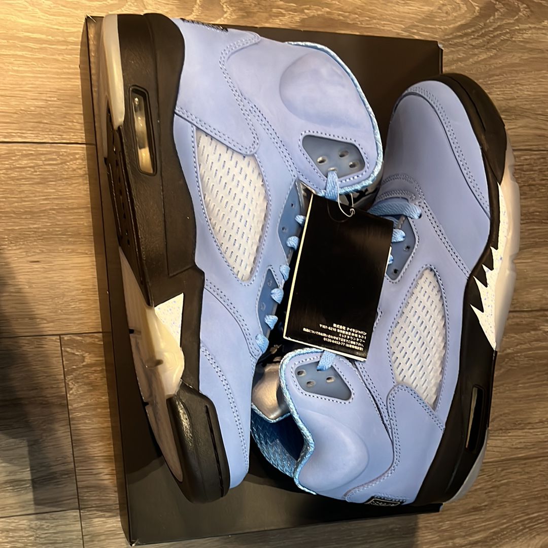 Nike Air Jordan 5 Retro SE "University Blue"