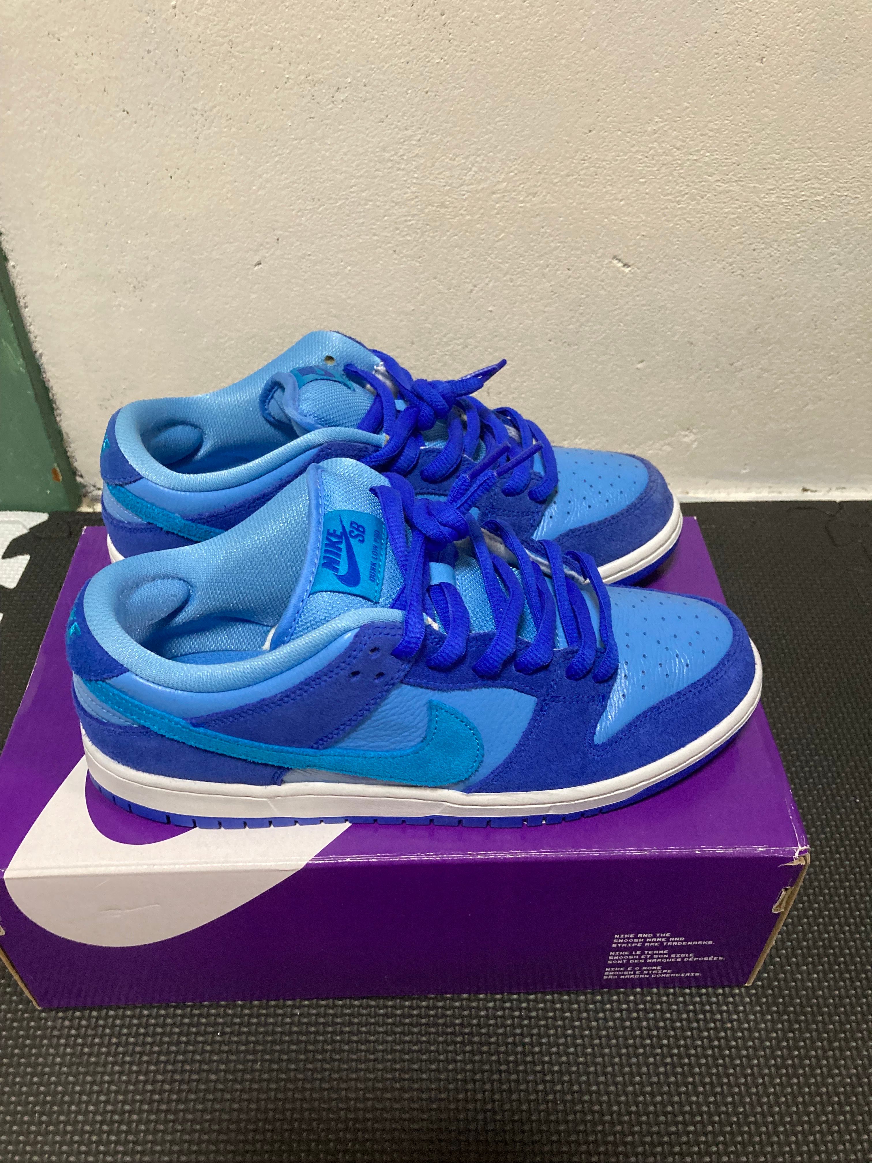Nike SB Dunk Low "Blue Raspberry"