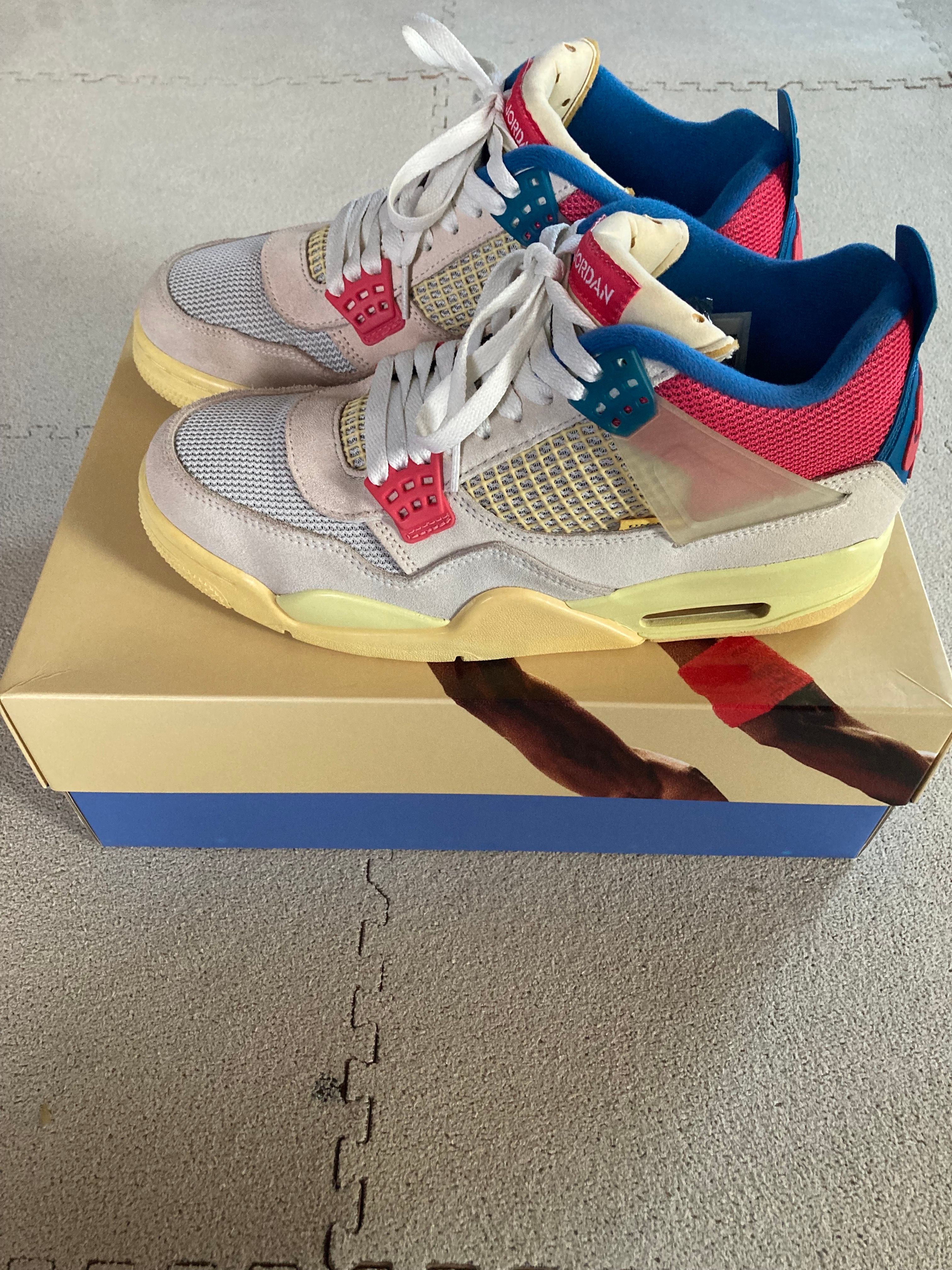 UNION × Nike Air Jordan 4 SP "Guava Ice/Light Fusion Red"