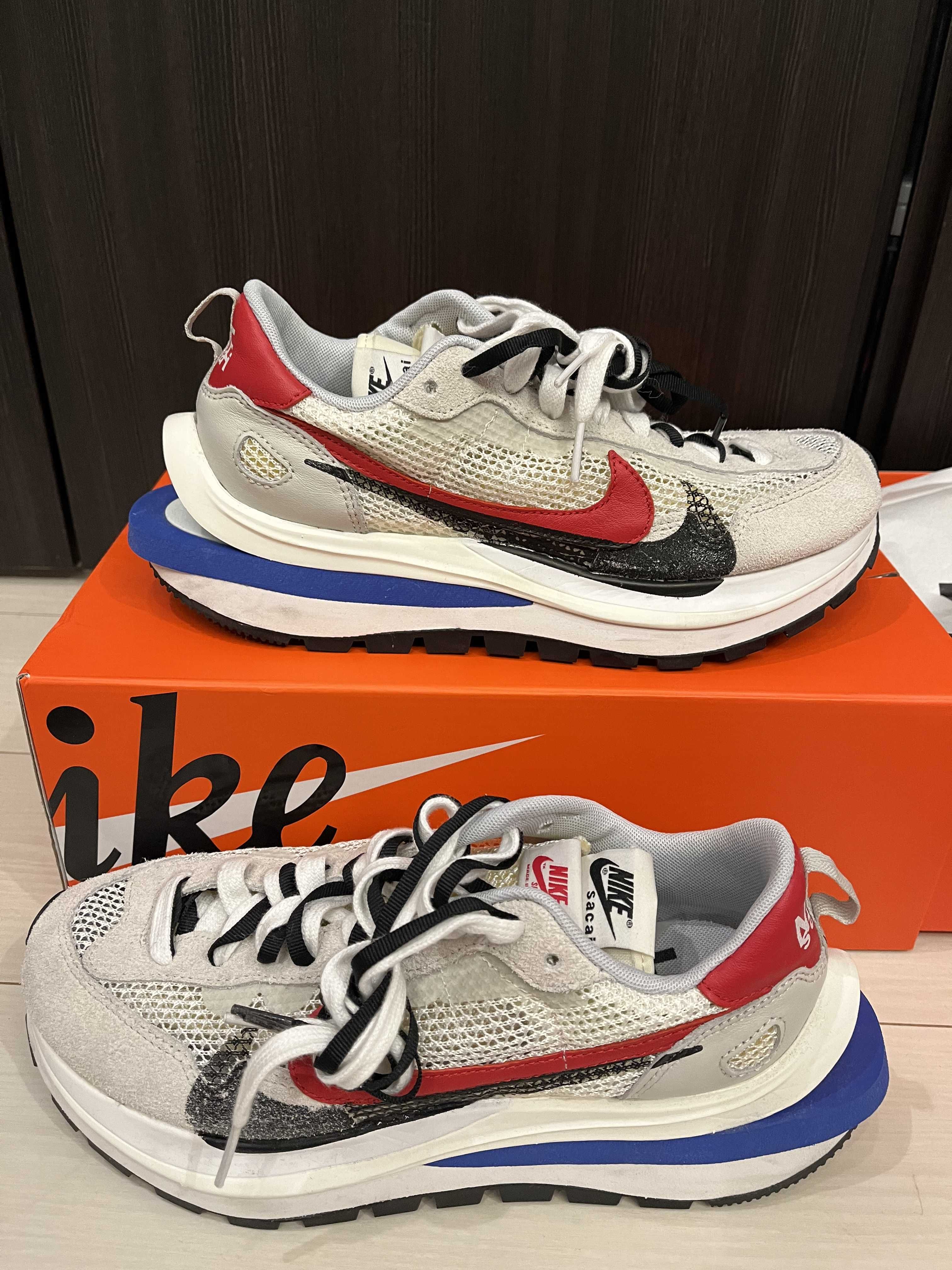 sacai × Nike Vapor Waffle "Royal Fuchsia"