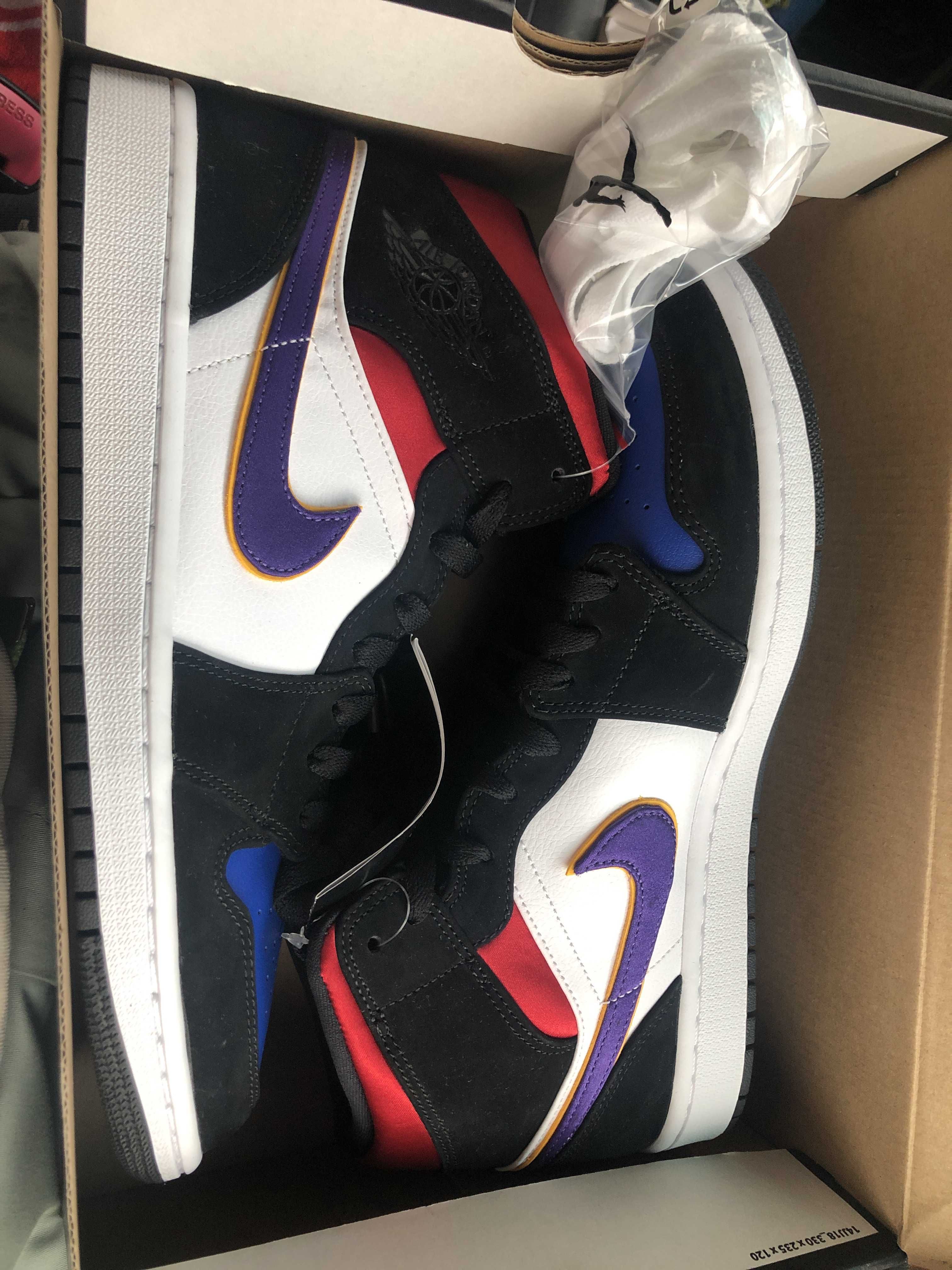 NIKE AIR JORDAN 1 MID "LAKERS TOP 3"