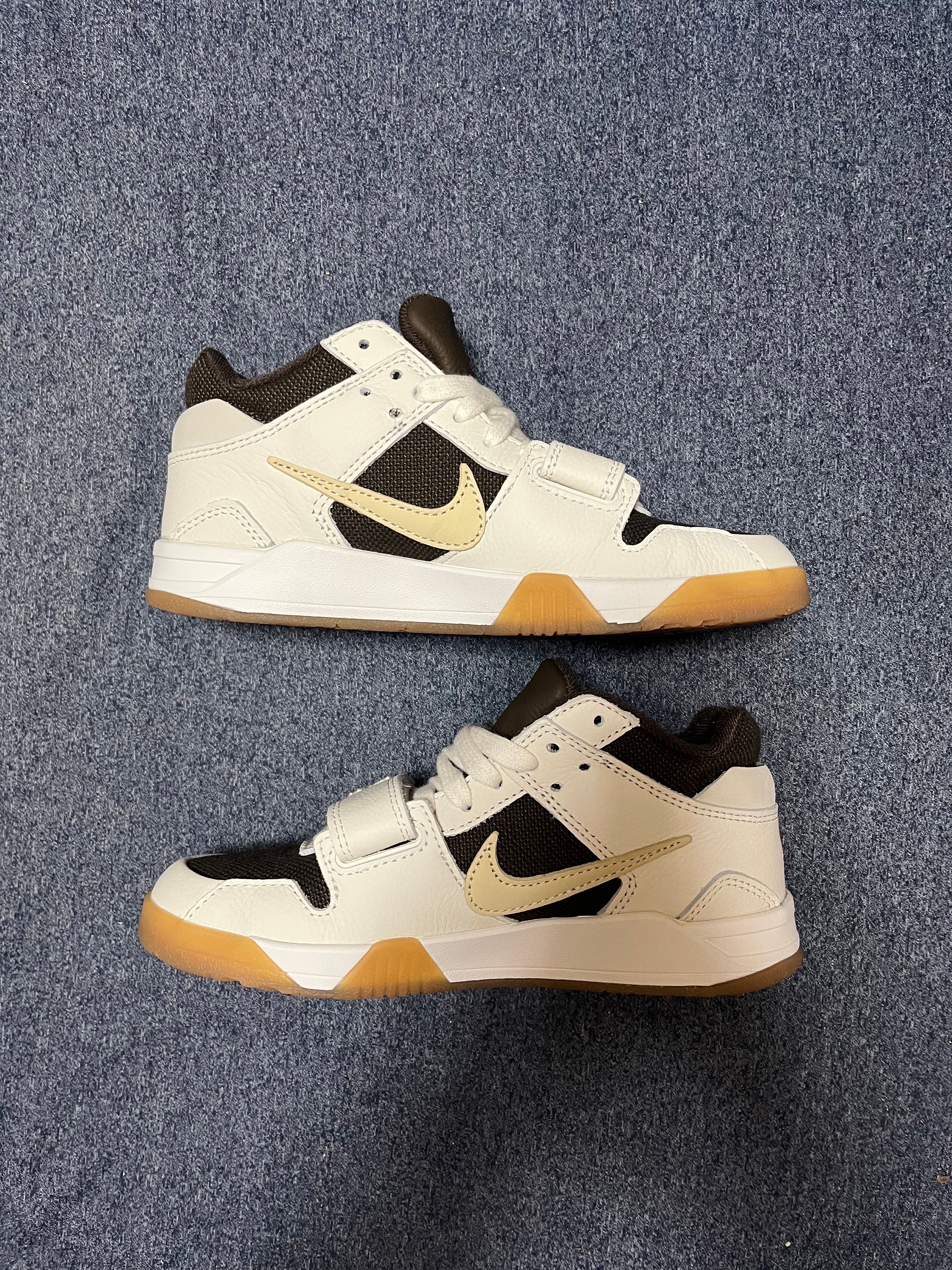 Travis Scott × Nike Jordan Jumpman Jack TR "Sail and Dark Mocha"