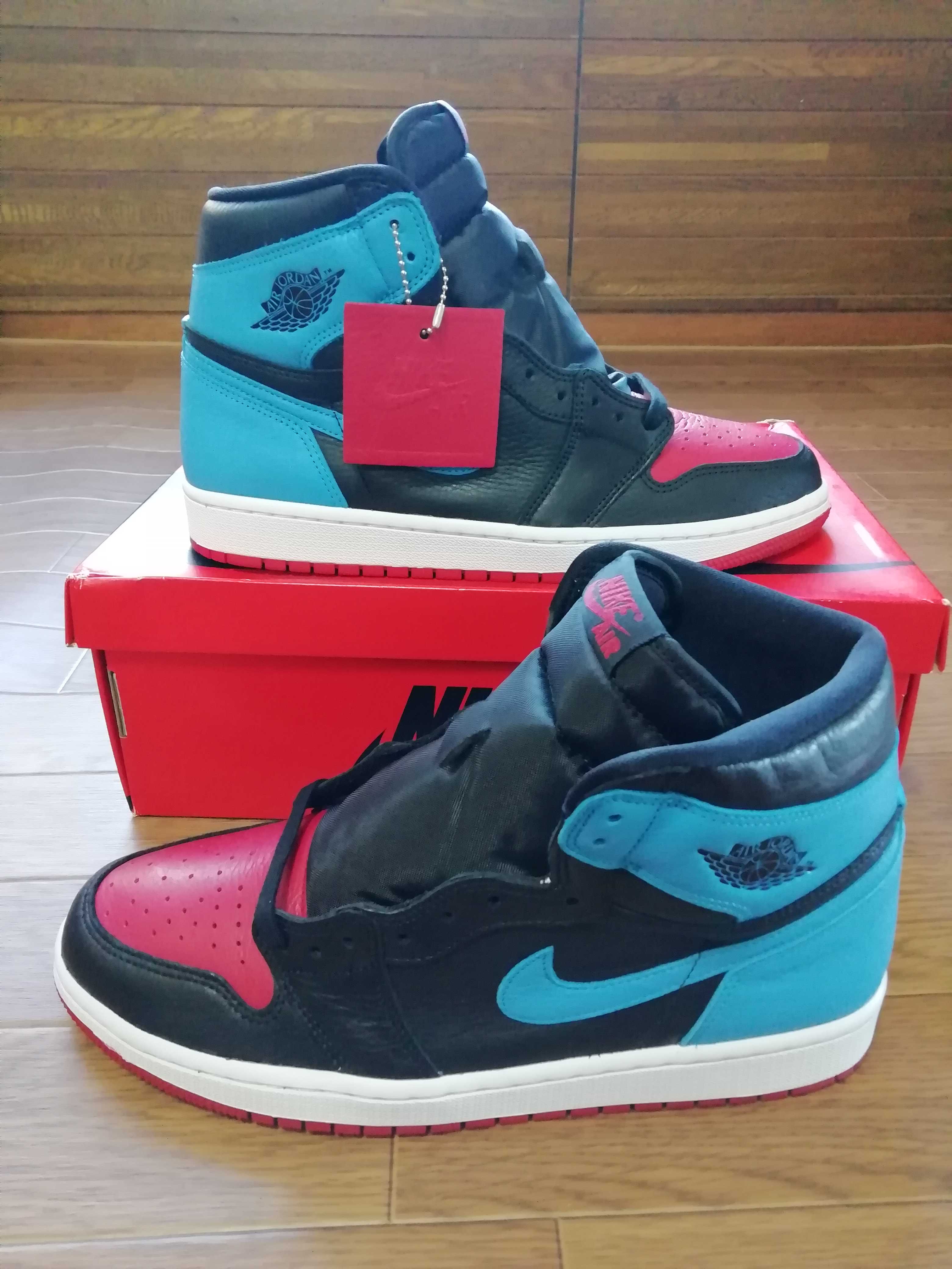 Nike Women's Air Jordan 1 High OG "UNC to Chicago"