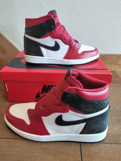 Nike Women's Air Jordan 1 High OG "Satin Red"