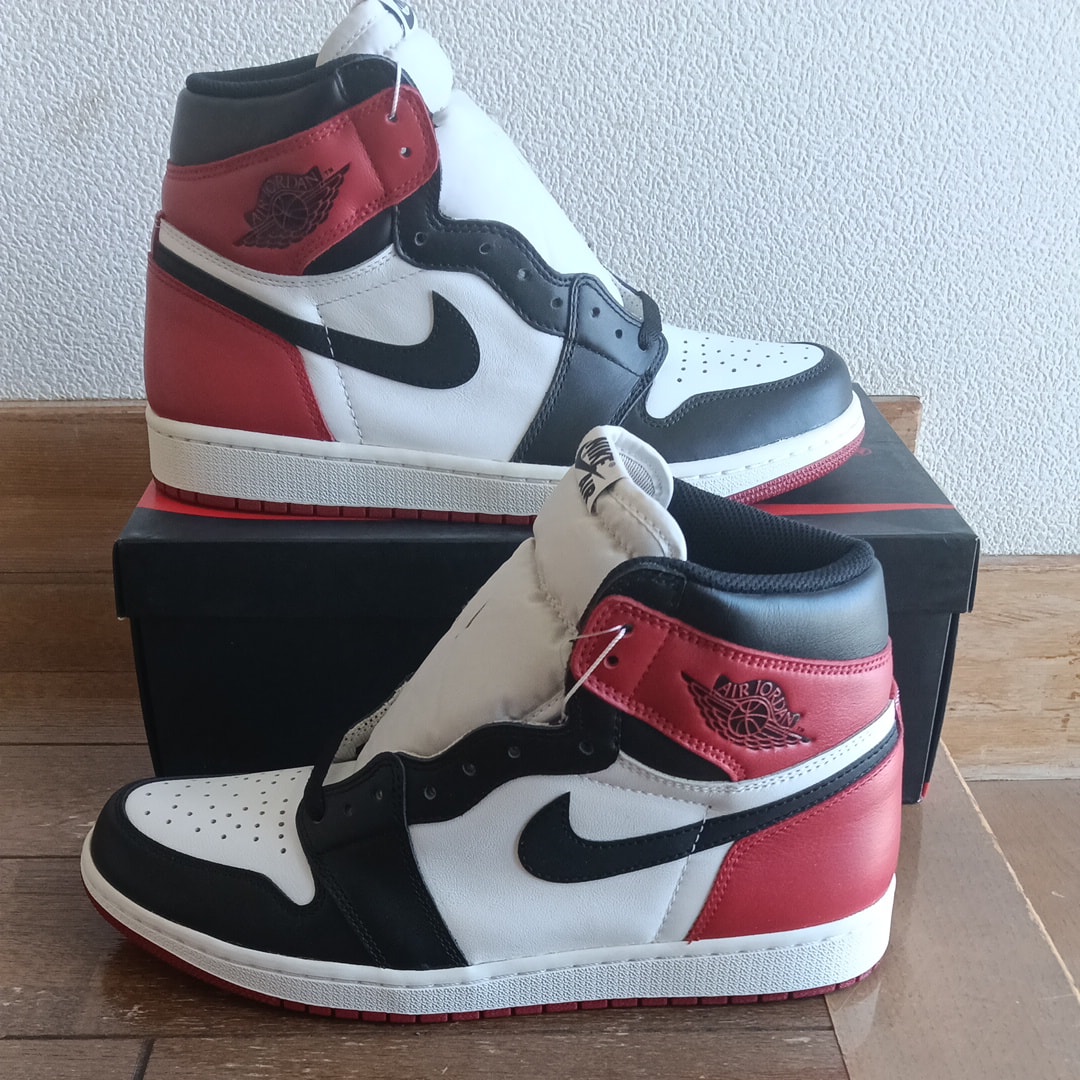 Nike Air Jordan 1 Retro High OG "Black Toe"
