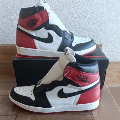 Nike Air Jordan 1 Retro High OG "Black Toe"