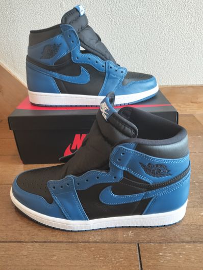 Nike Air Jordan 1 Retro High OG "Dark Marina Blue"