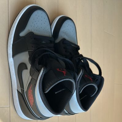 Nike Air Jordan 1 Mid "Shadow"