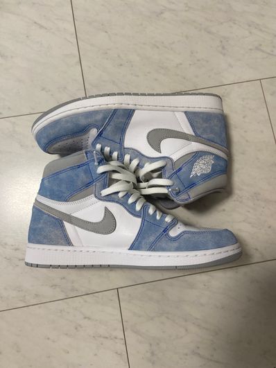 Nike Air Jordan 1 High OG "Hyper Royal"