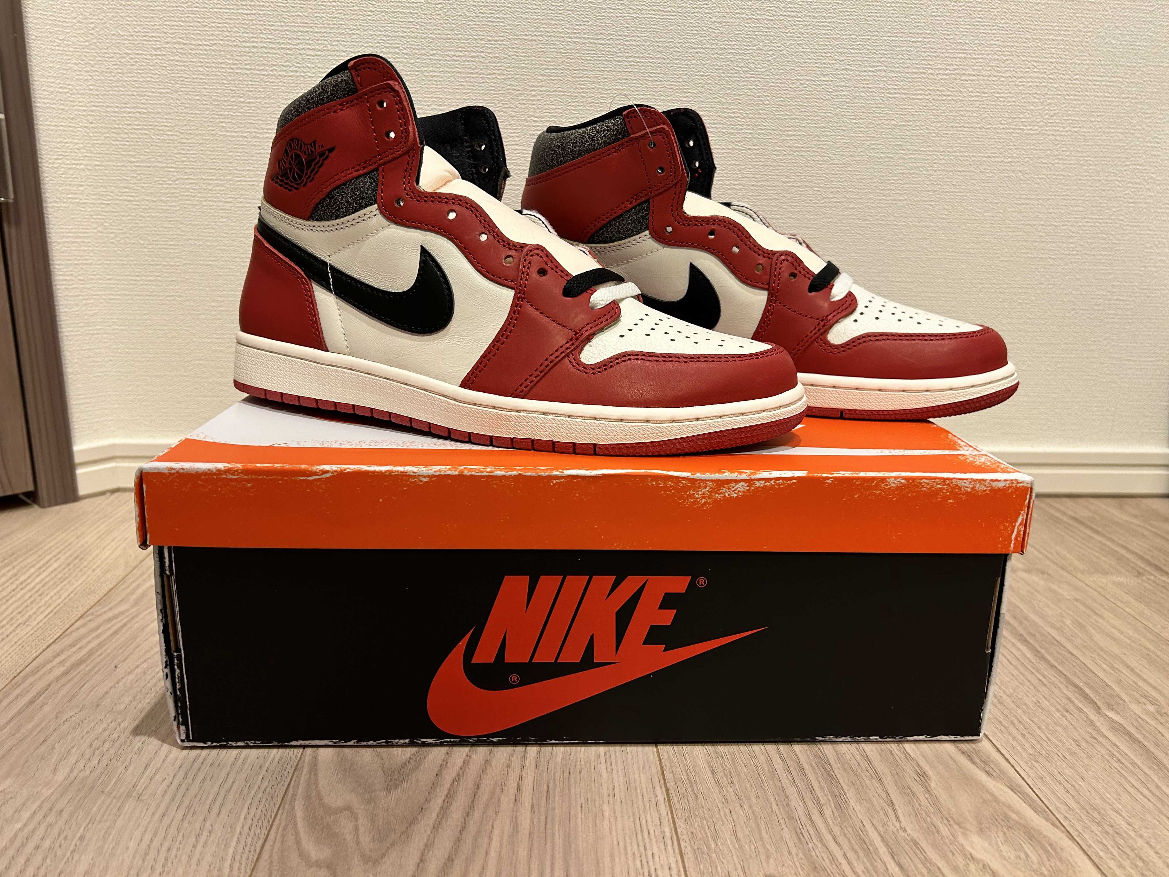 Nike Air Jordan 1 High OG "Lost & Found/Chicago"