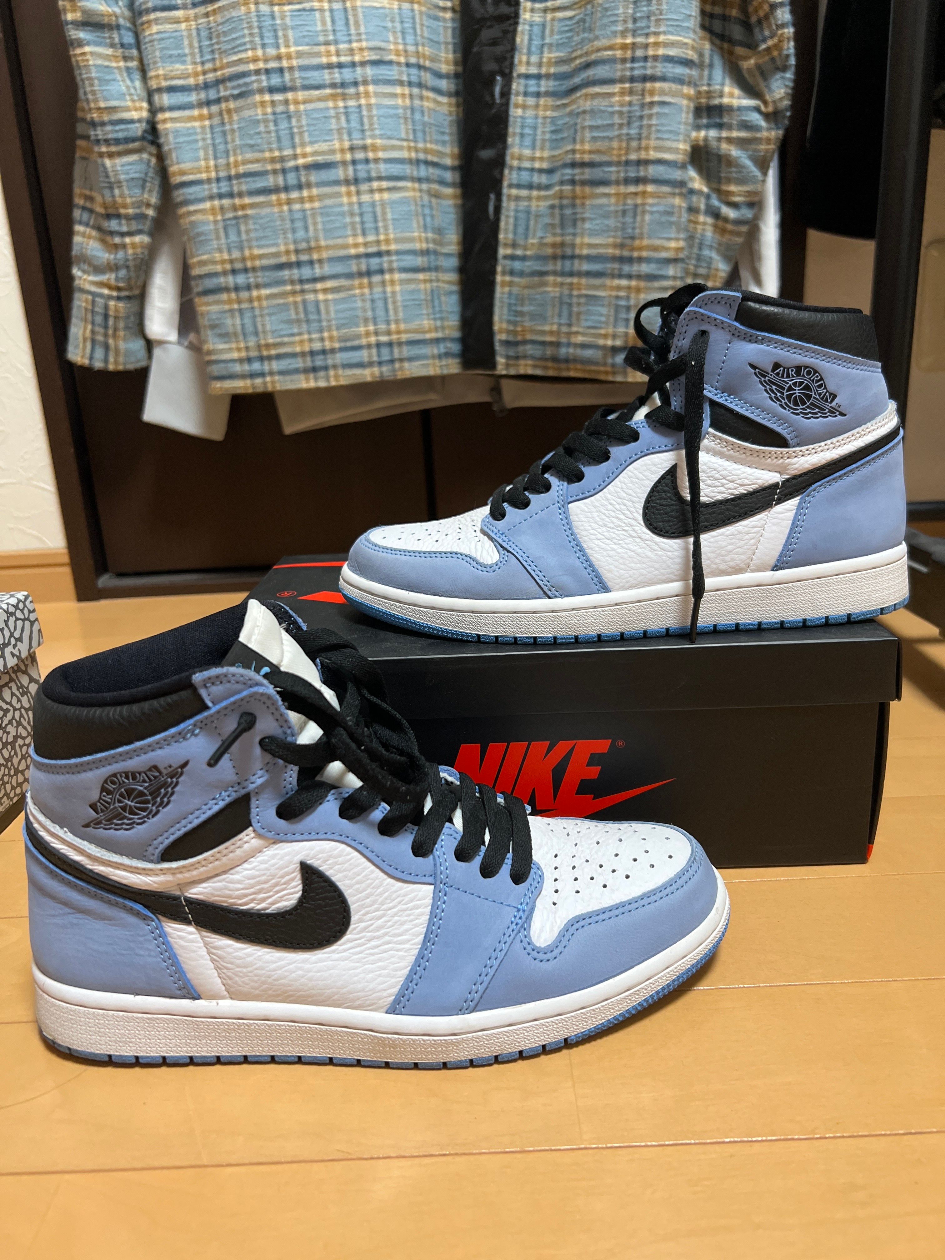 Nike Air Jordan 1 High OG "University Blue"