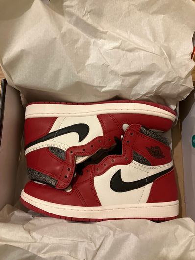 Nike Air Jordan 1 High OG "Lost & Found/Chicago"