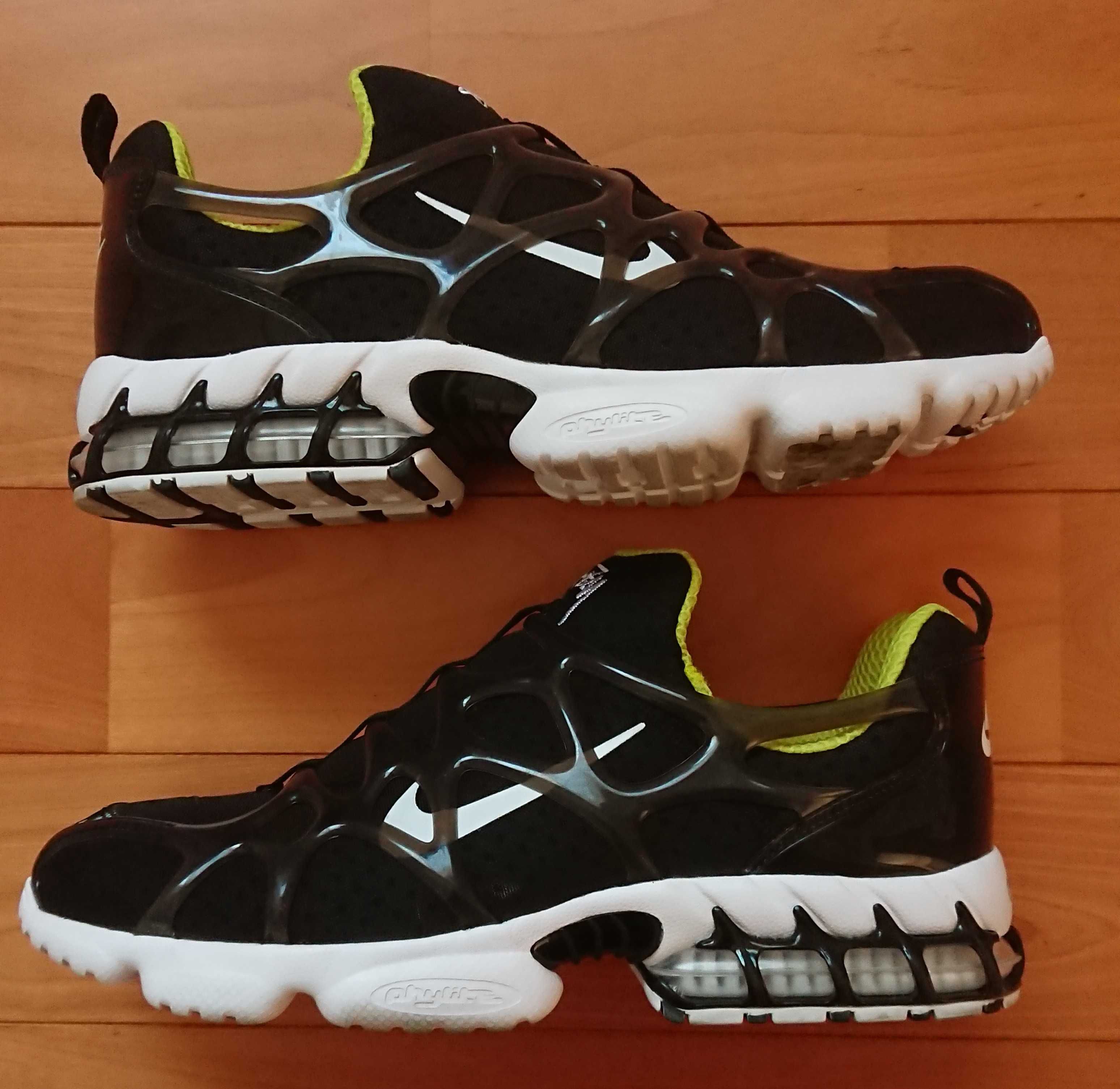 Stussy x Nike Air Zoom Kukini "Black/White/Bright Cactus"