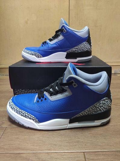 NIKE AIR JORDAN 3 "VARSITY ROYAL"