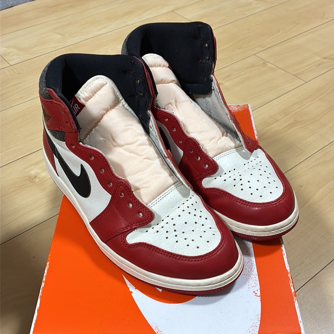 Nike Air Jordan 1 High OG "Lost & Found/Chicago"