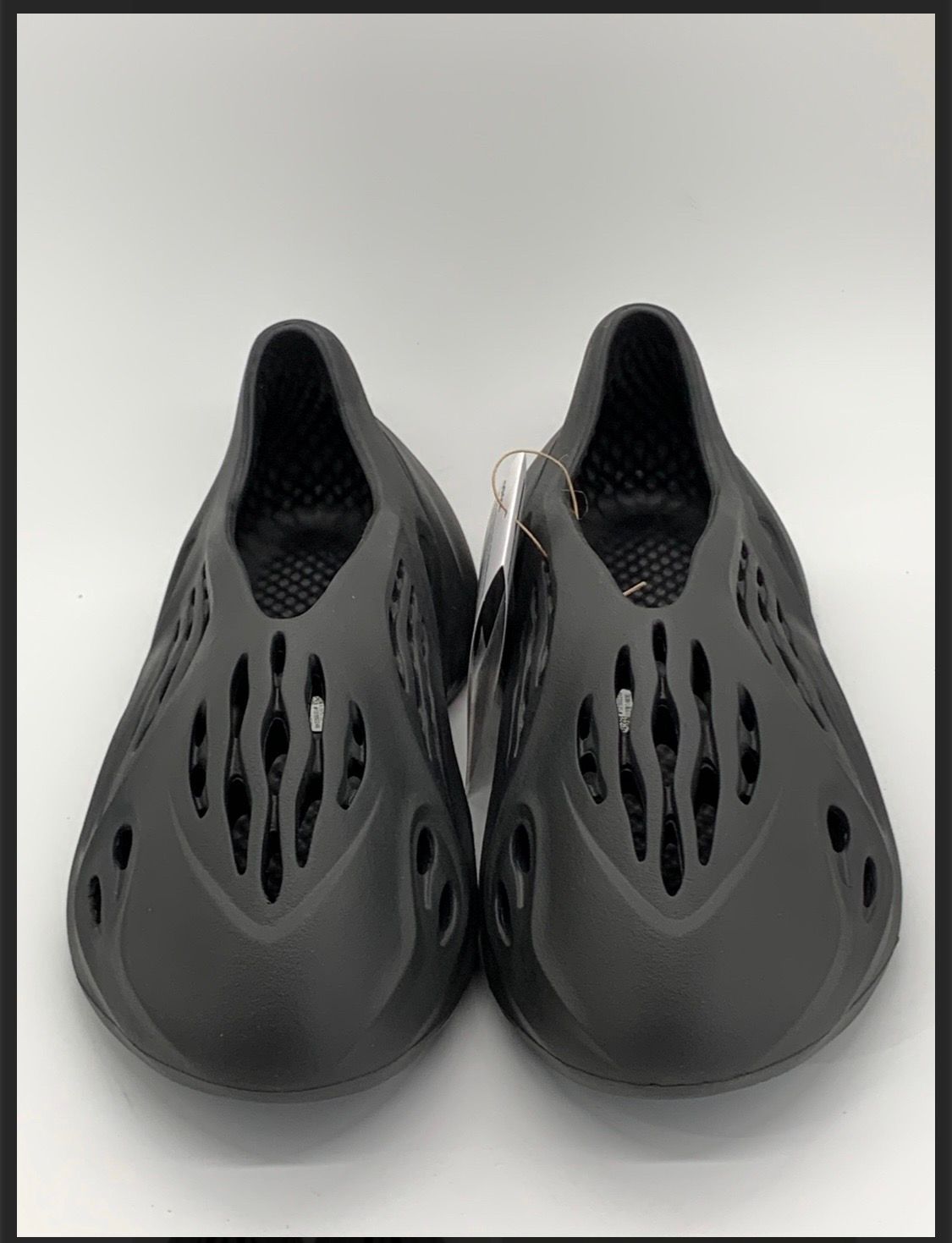 adidas YEEZY Foam Runner "Onyx"