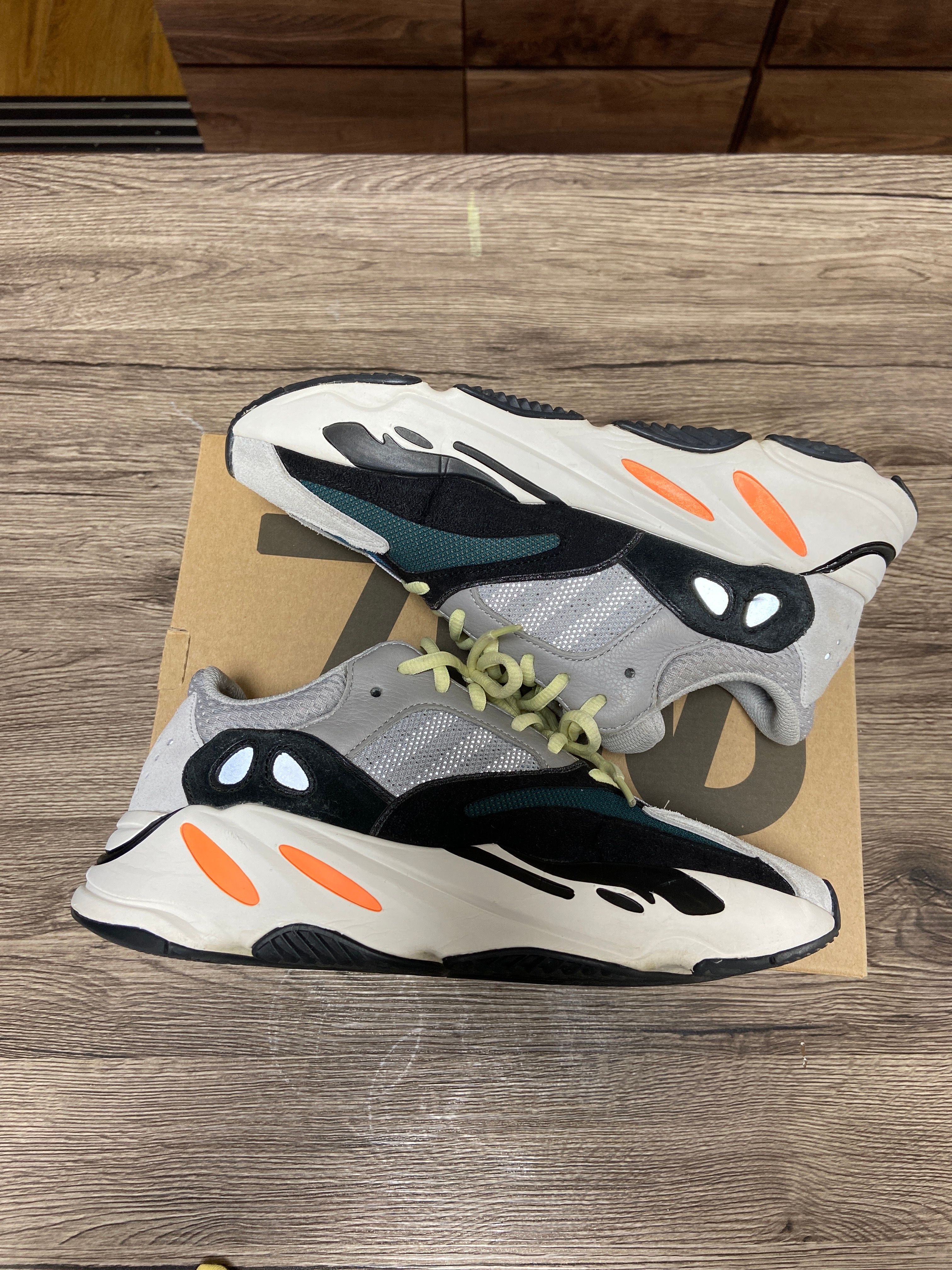 adidas YEEZY Boost 700 "Wave Runner"