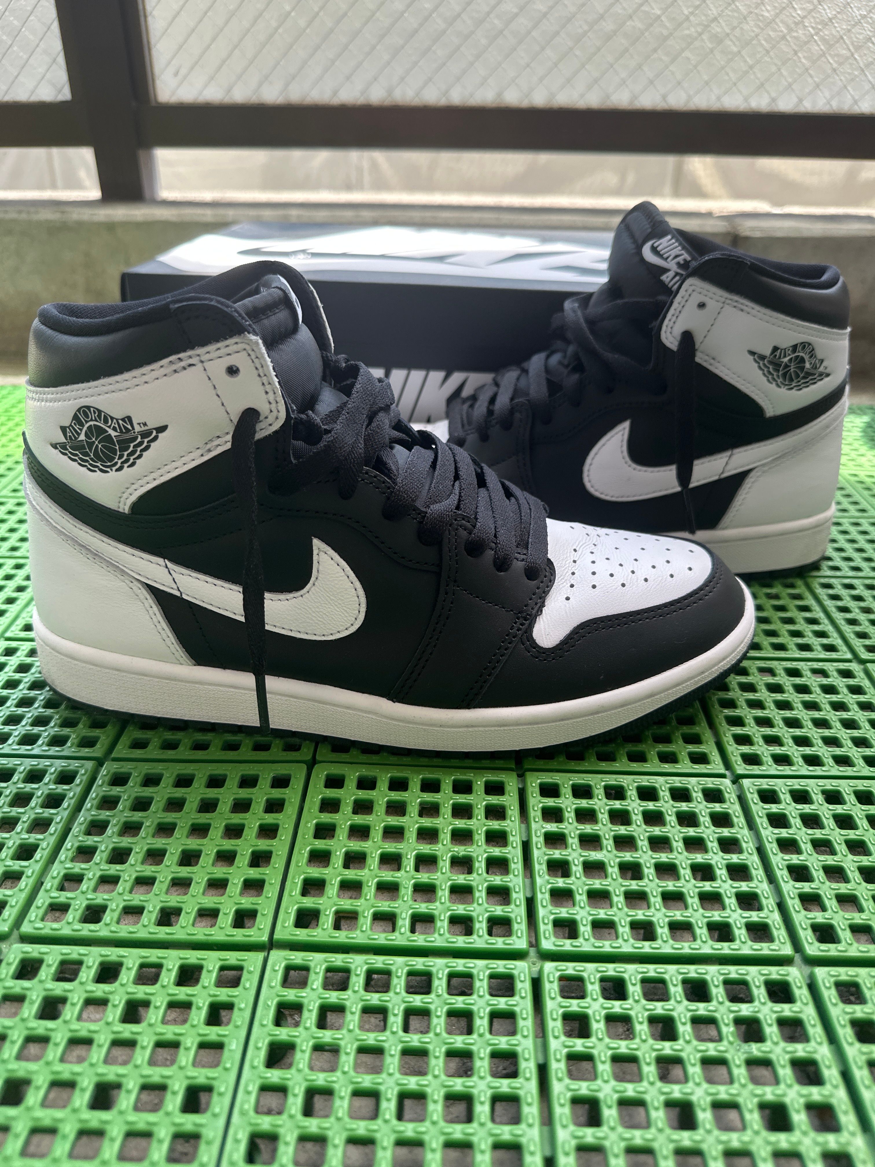 Nike Air Jordan 1 Retro High OG "Black/White"