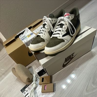 Travis Scott × Nike Air Jordan 1 Low OG SP "Reverse Olive"