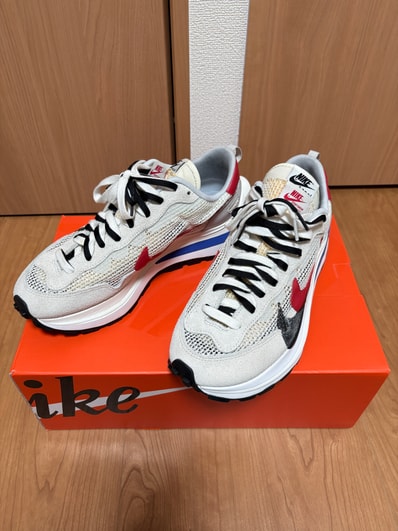 sacai × Nike Vapor Waffle "Royal Fuchsia"