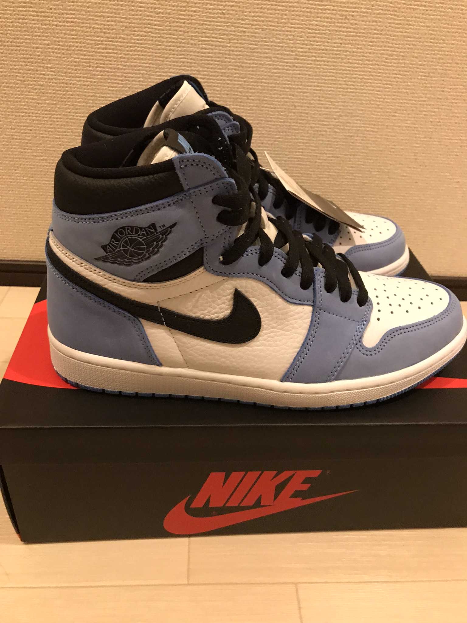 Nike Air Jordan 1 High OG "University Blue"