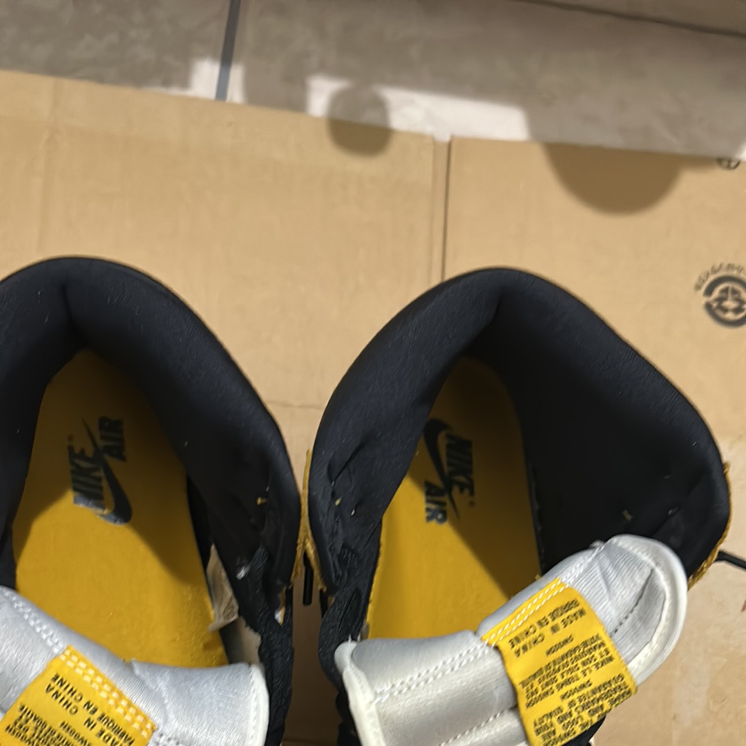 Nike Air Jordan 1 Retro High OG "Yellow Ochre"