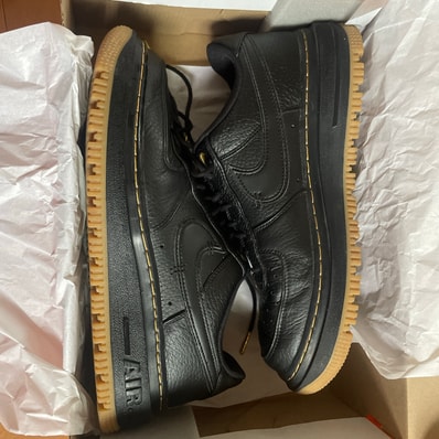 Nike Air Force 1 Low Luxe "Black"