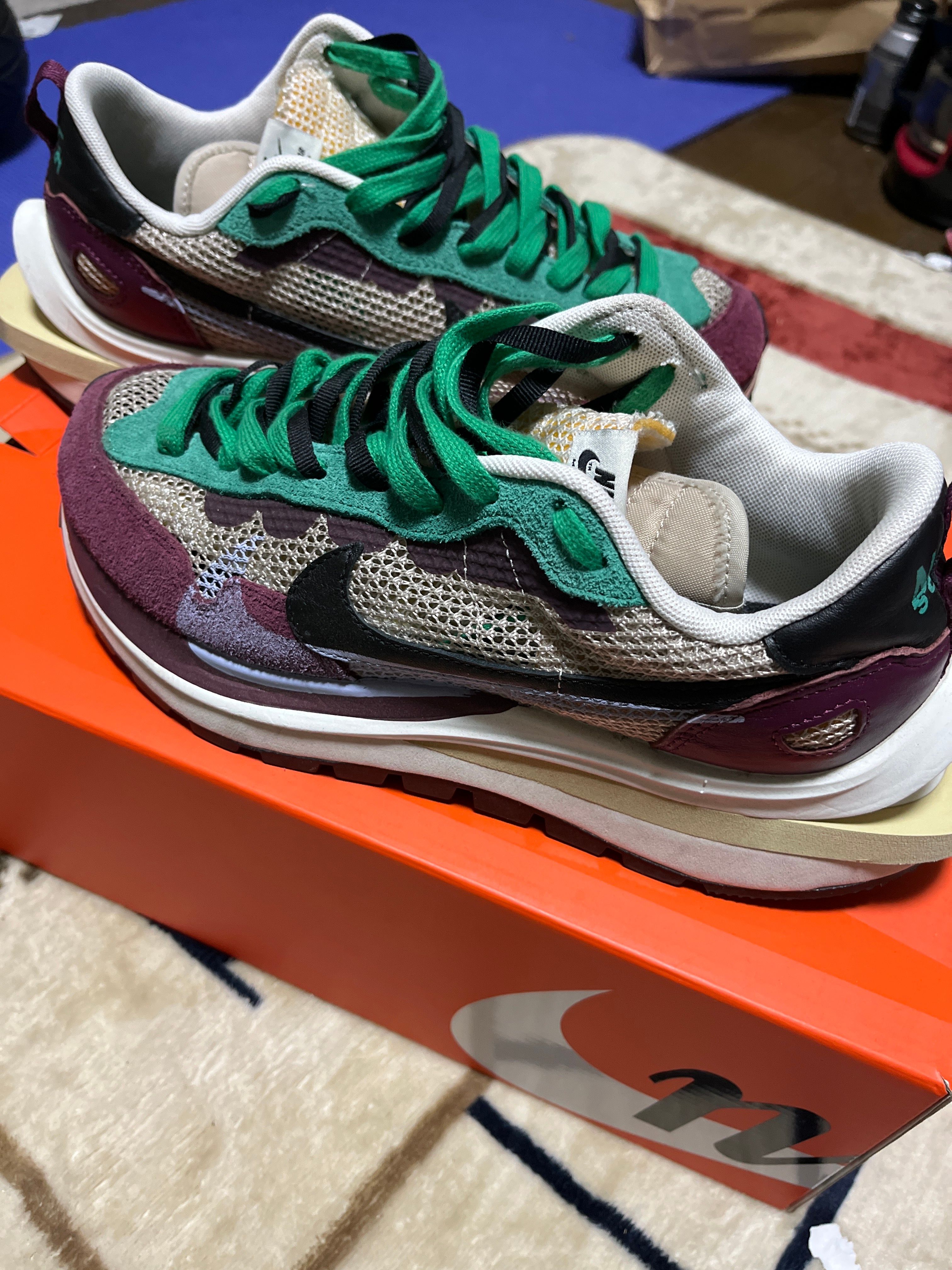 sacai × Nike Vapor Waffle "String/Red/Green"