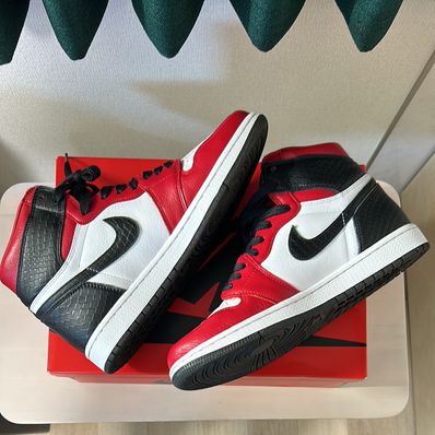 Nike Women's Air Jordan 1 High OG "Satin Red"