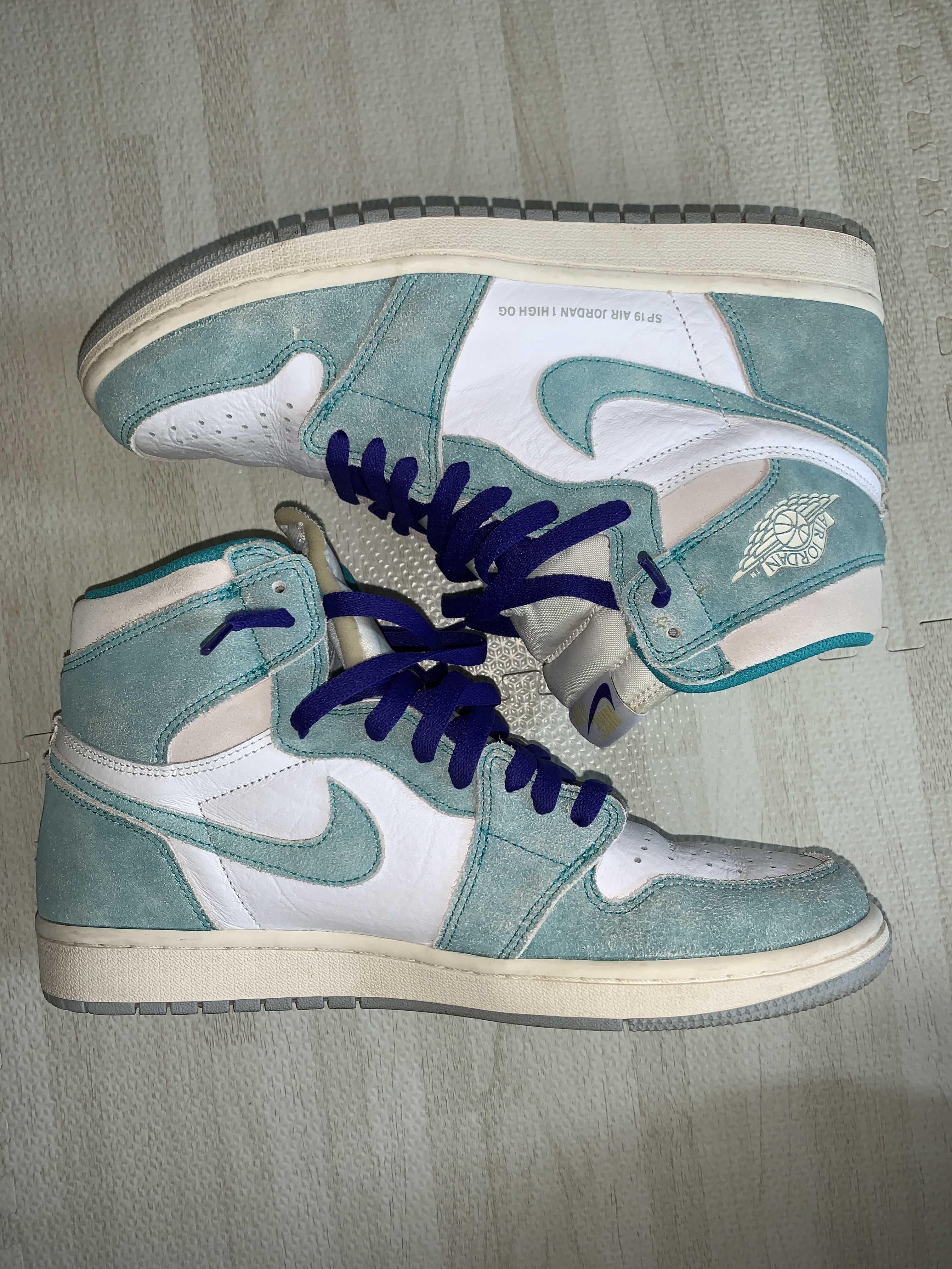 Nike Air Jordan 1 Retro High OG "Turbo Green"
