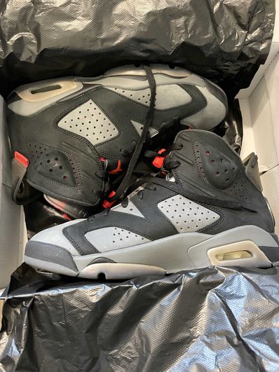 NIKE × PARIS SAINT GERMAIN AIR JORDAN 6 RETRO INFRARED