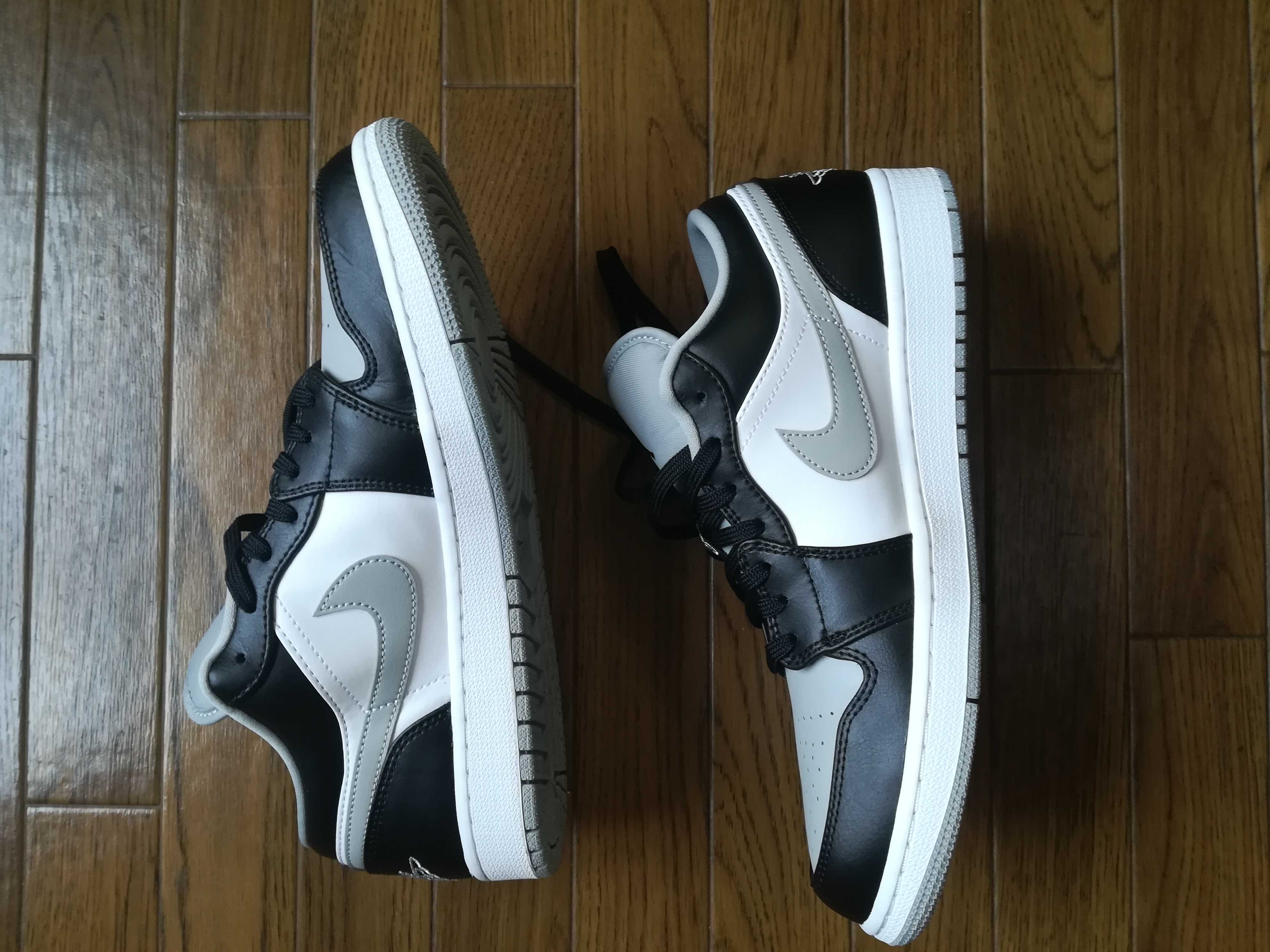 NIKE AIR JORDAN 1 LOW "BLACK/LIGHT SMOKE GREY"