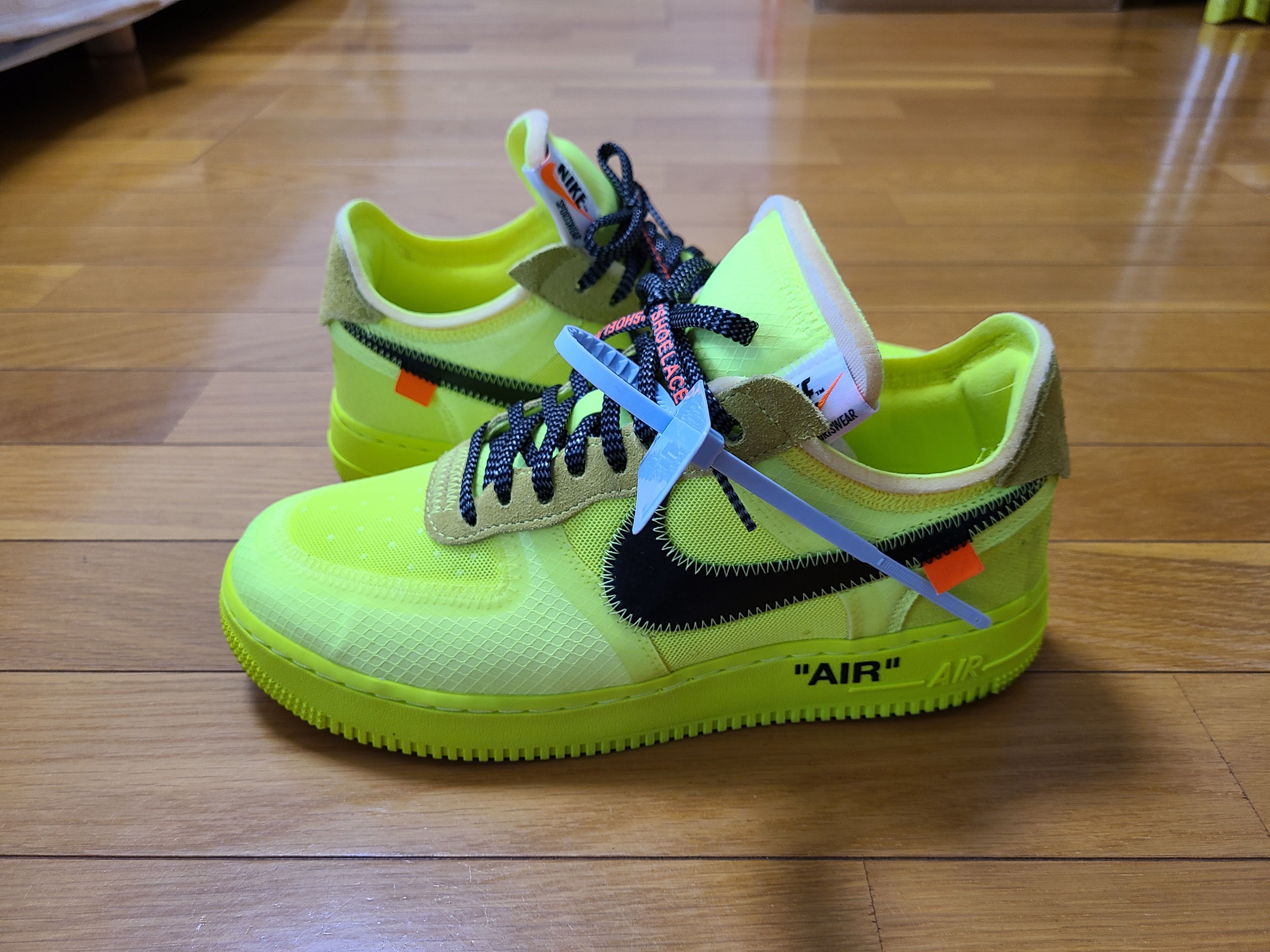Off-White × Nike Air Force 1 Low "Volt"