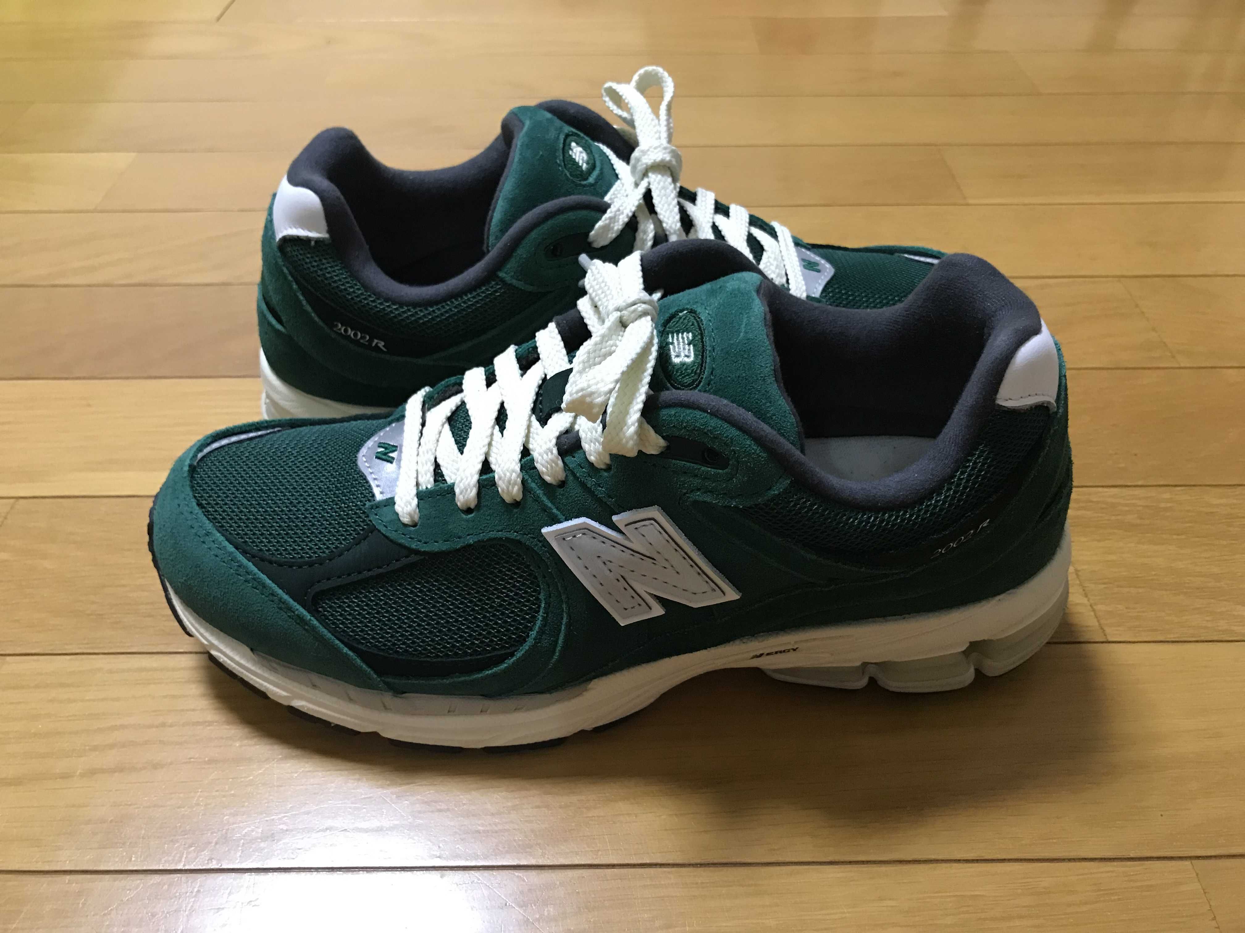 New Balance 2002R "Forest Green"