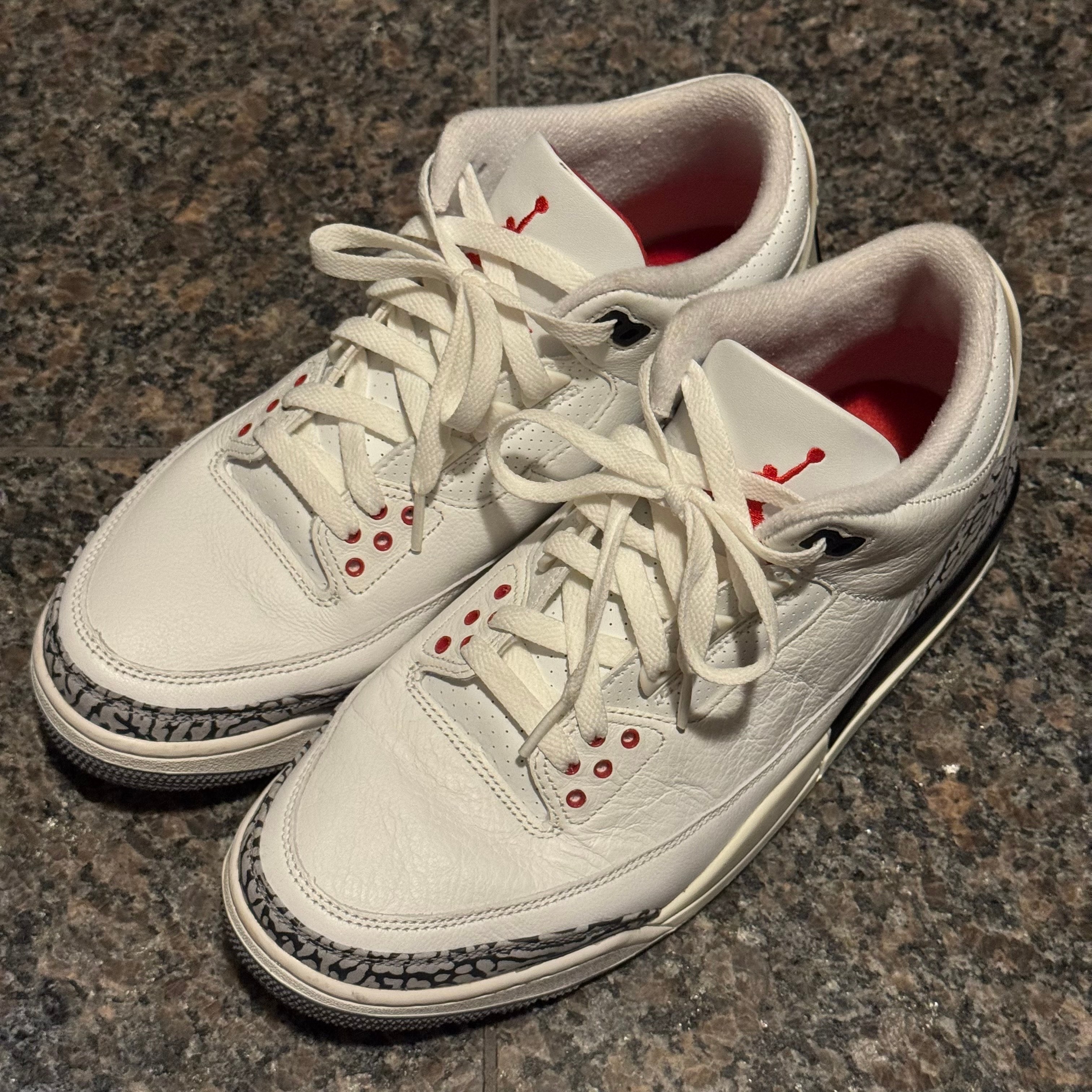 ナイキ エアジョーダン3 レトロ "ホワイトセメント リイマジンド"