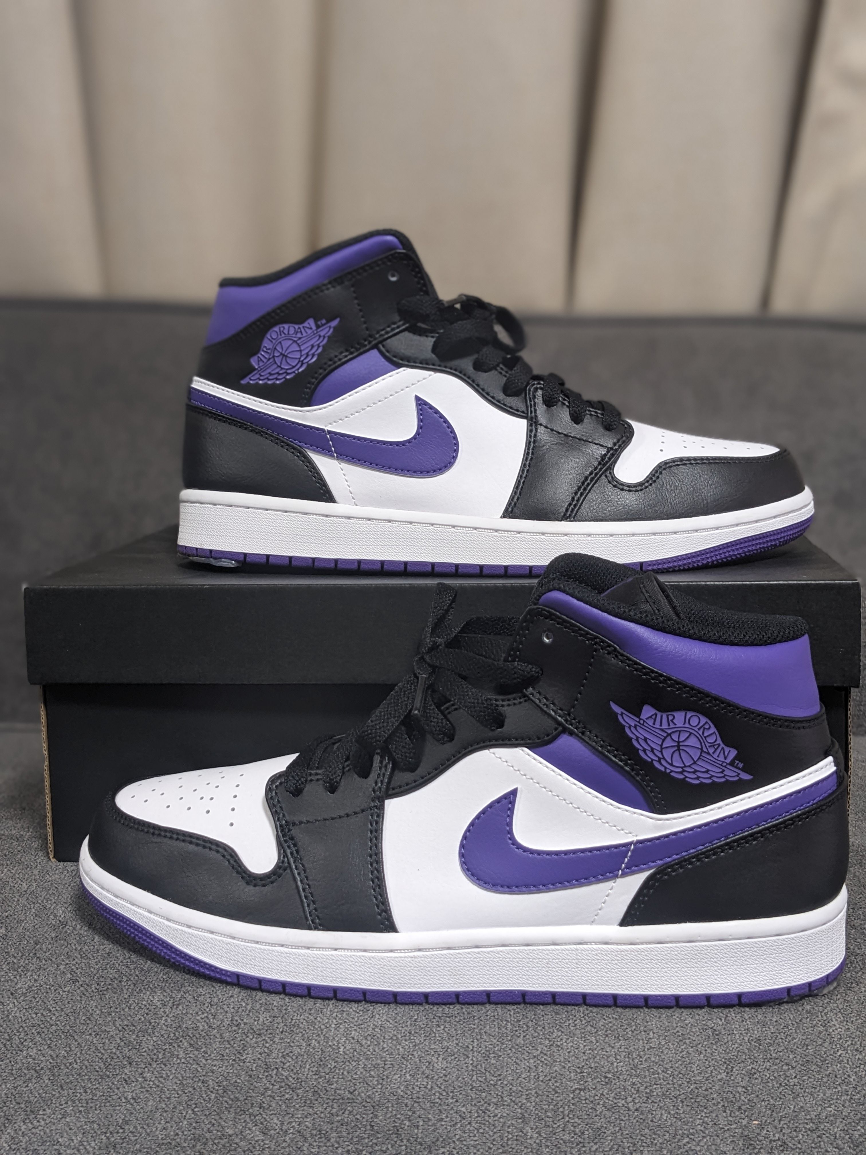 Nike Air Jordan 1 Mid "Black/Court Purple"