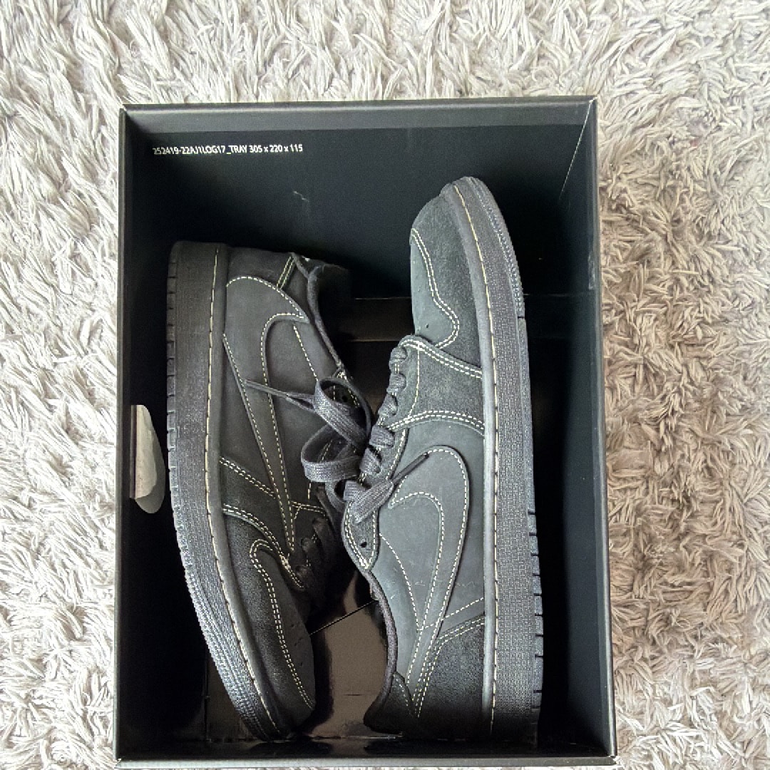 Travis Scott × Nike Air Jordan 1 Low OG SP "Black Phantom"