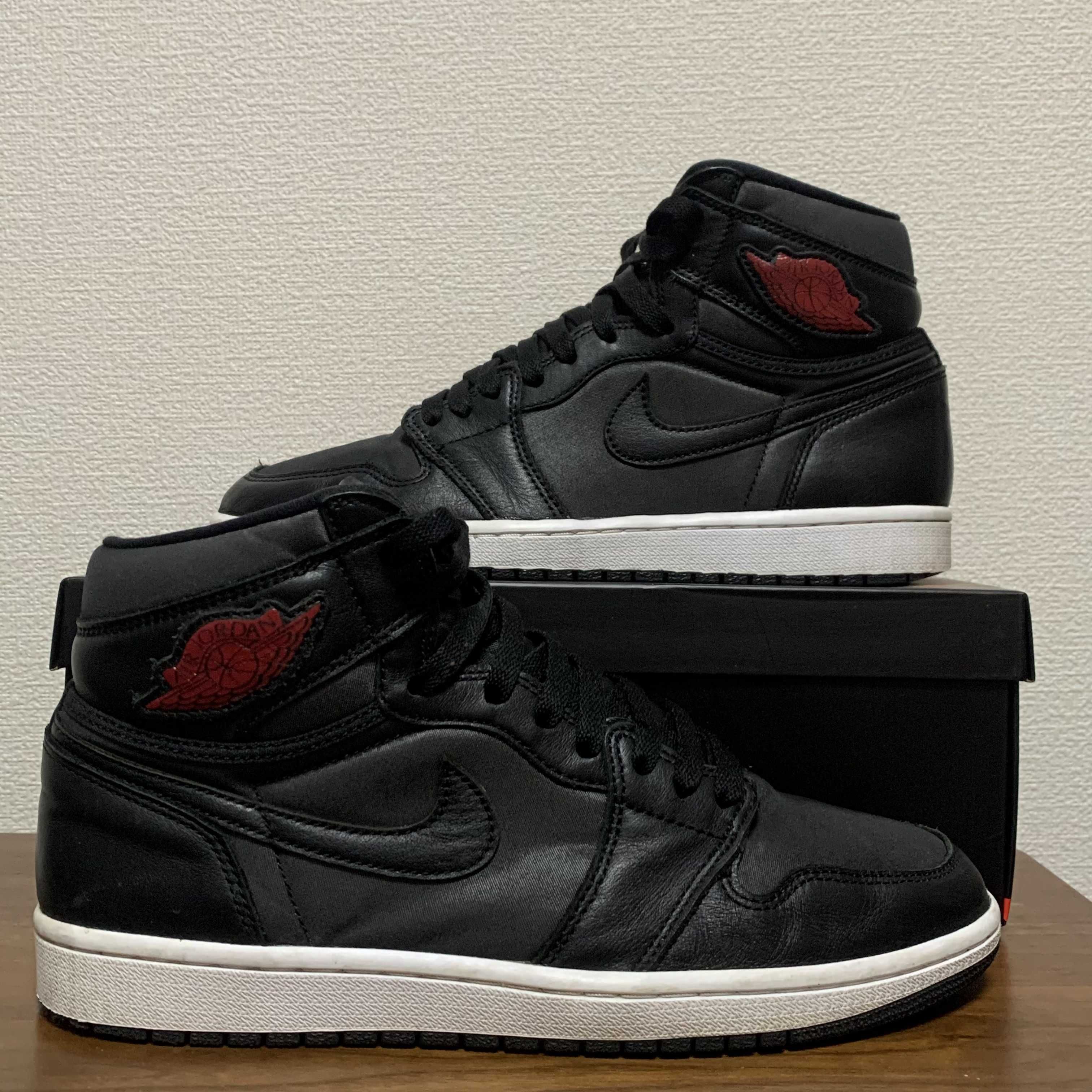 Nike Air Jordan 1 Retro High OG "Black/Metallic Silver/Gym Red"  