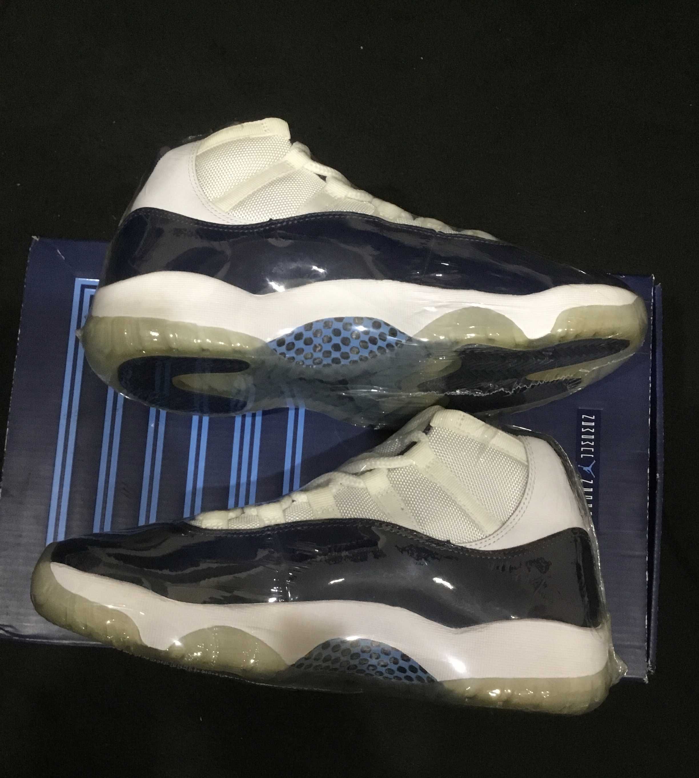 Nike Air Jordan 11 Retro "UNC Win Like 82"