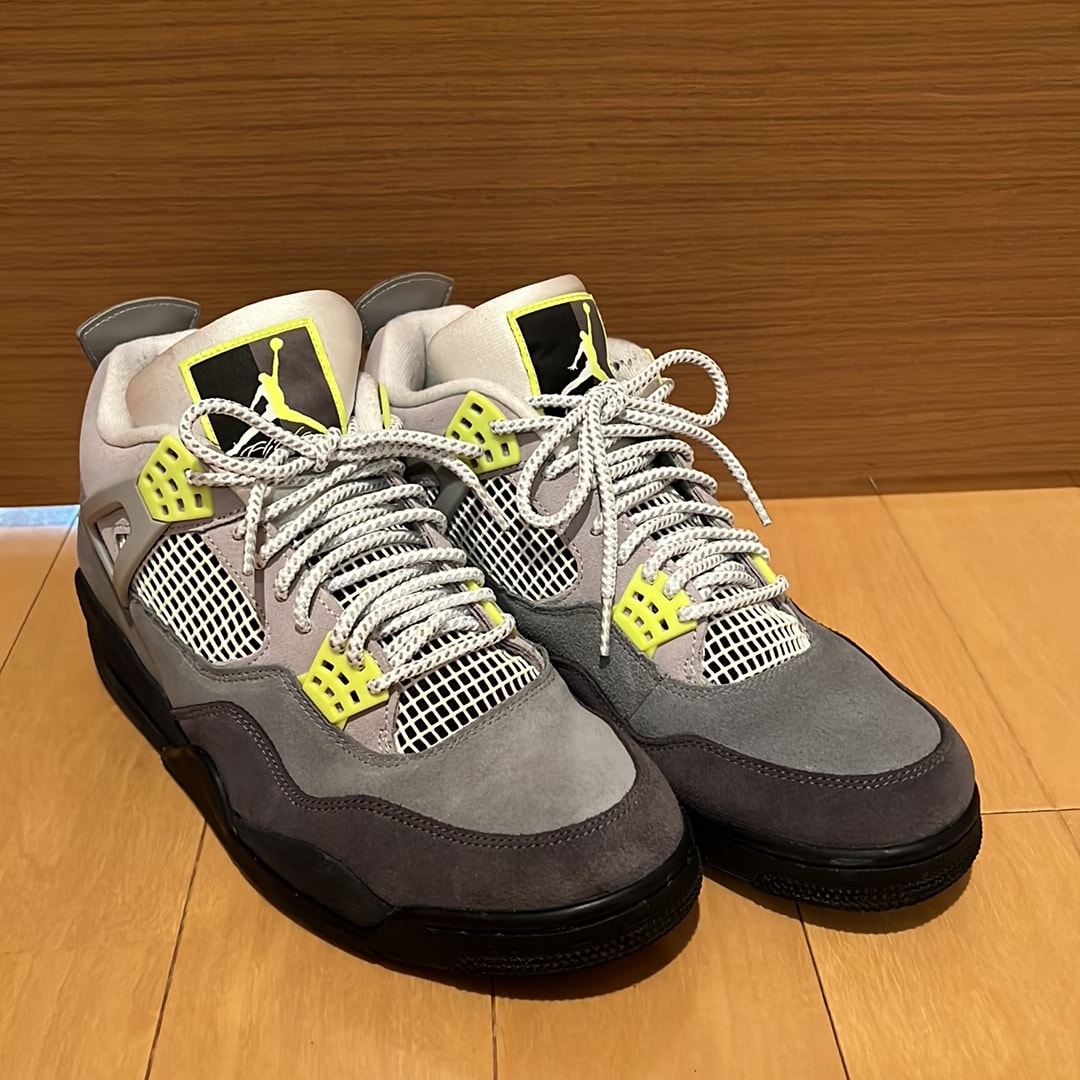Nike Air Jordan 4 Retro LE "Neon"