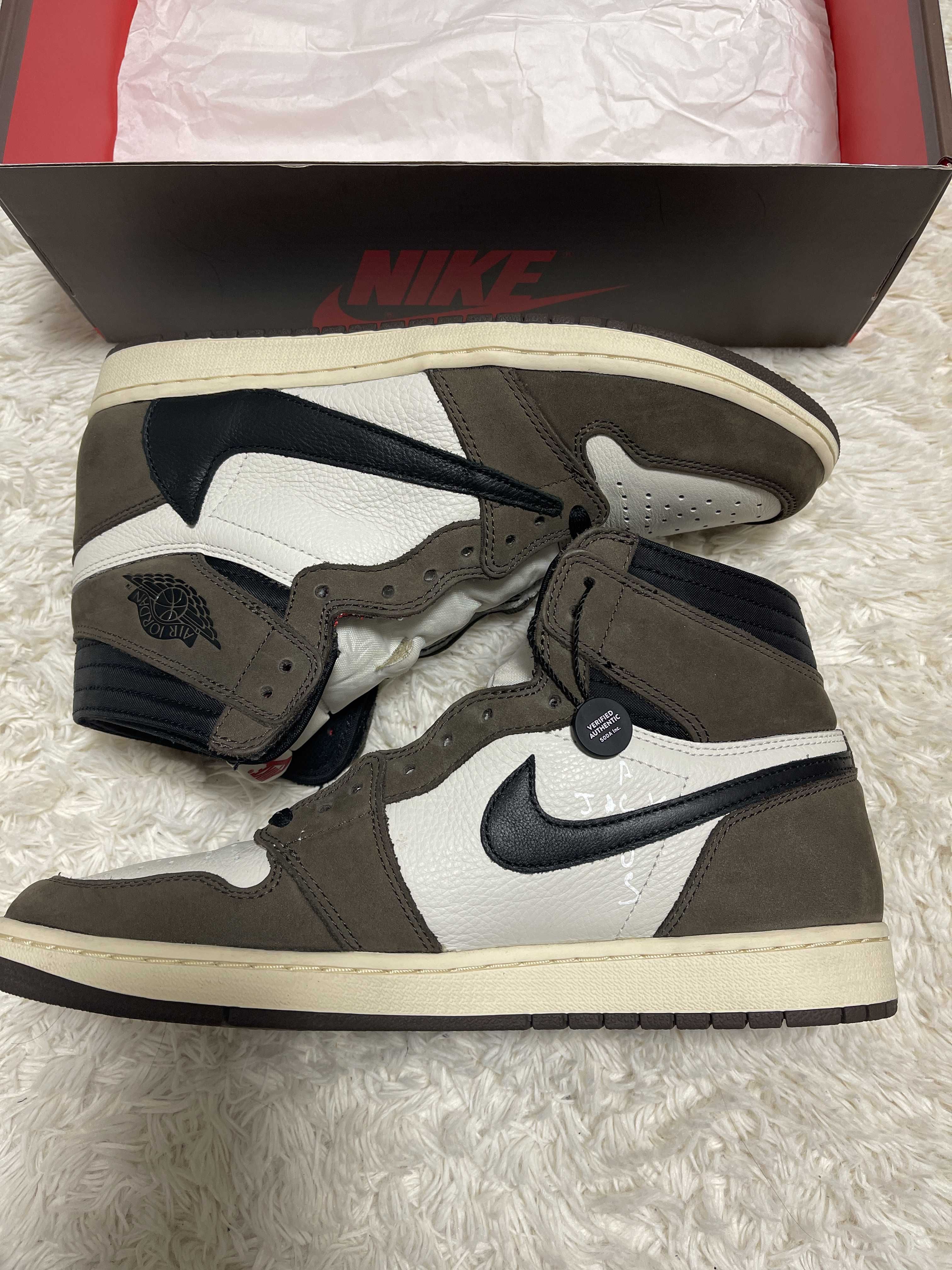 Travis Scott × Nike Air Jordan 1 Retro High OG TS SP "Sail/Dark Mocha"