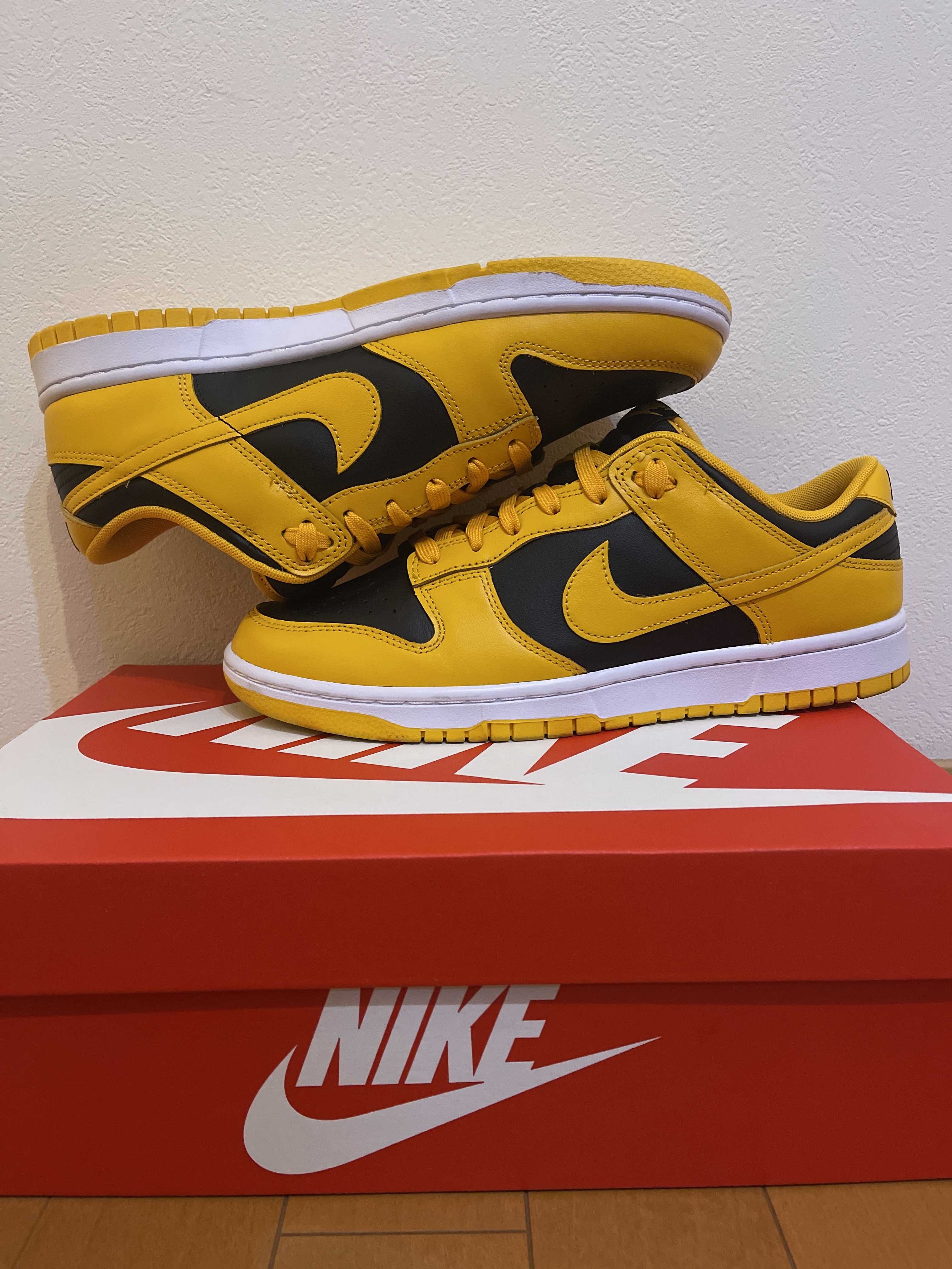Nike Dunk Low "Championship Goldenrod"