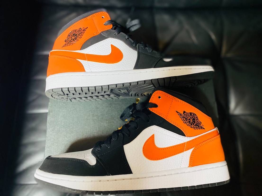 NIKE AIR JORDAN 1 MID "SHATTERED BACKBOARD"
