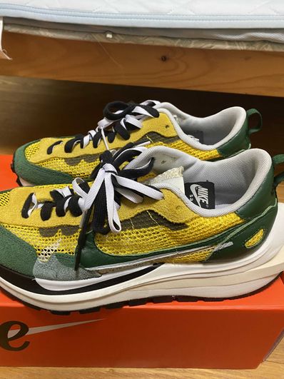 sacai × Nike Vapor Waffle "Tour Yellow/Stadium Green-Sail"