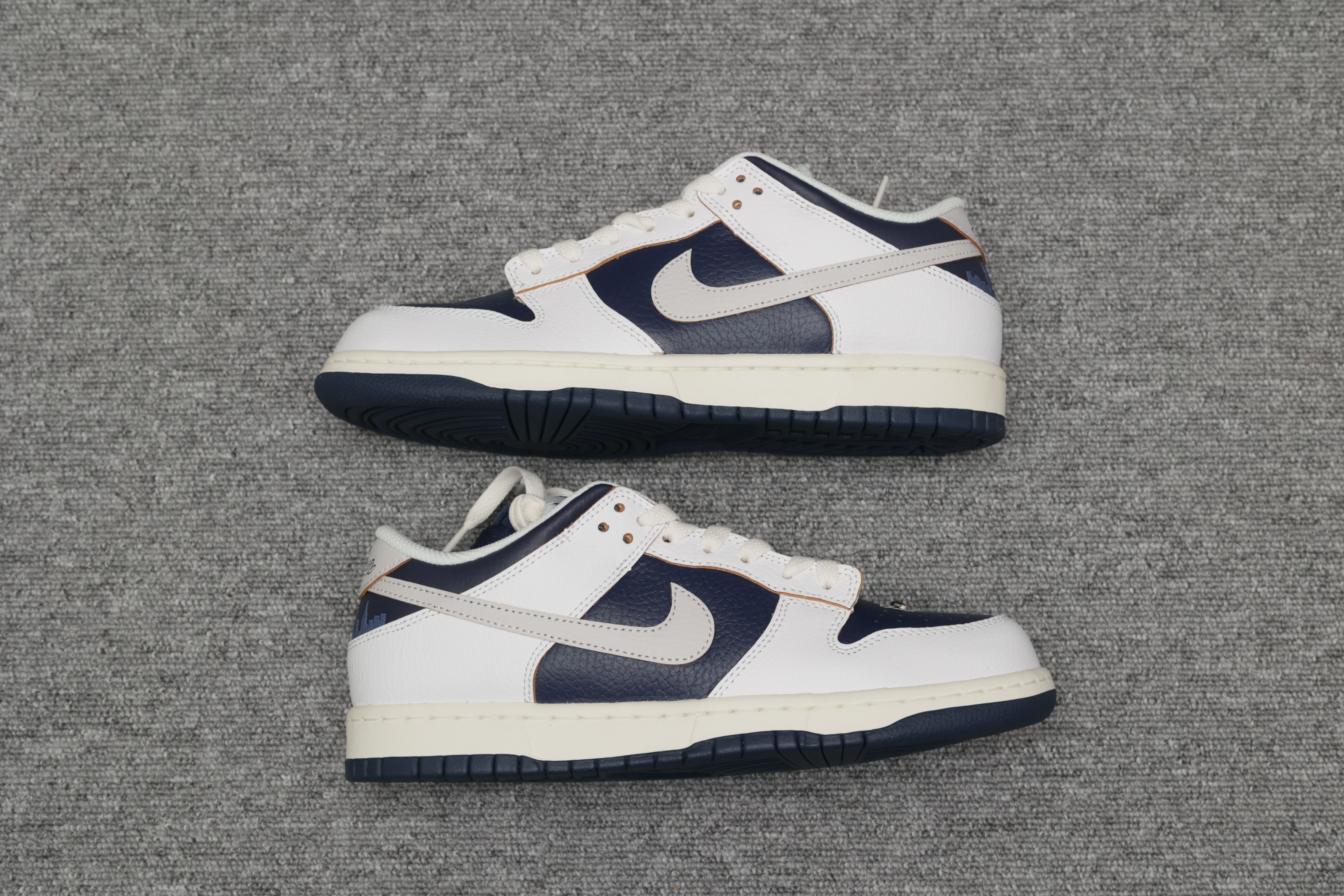 HUF × Nike SB Dunk Low "New York"