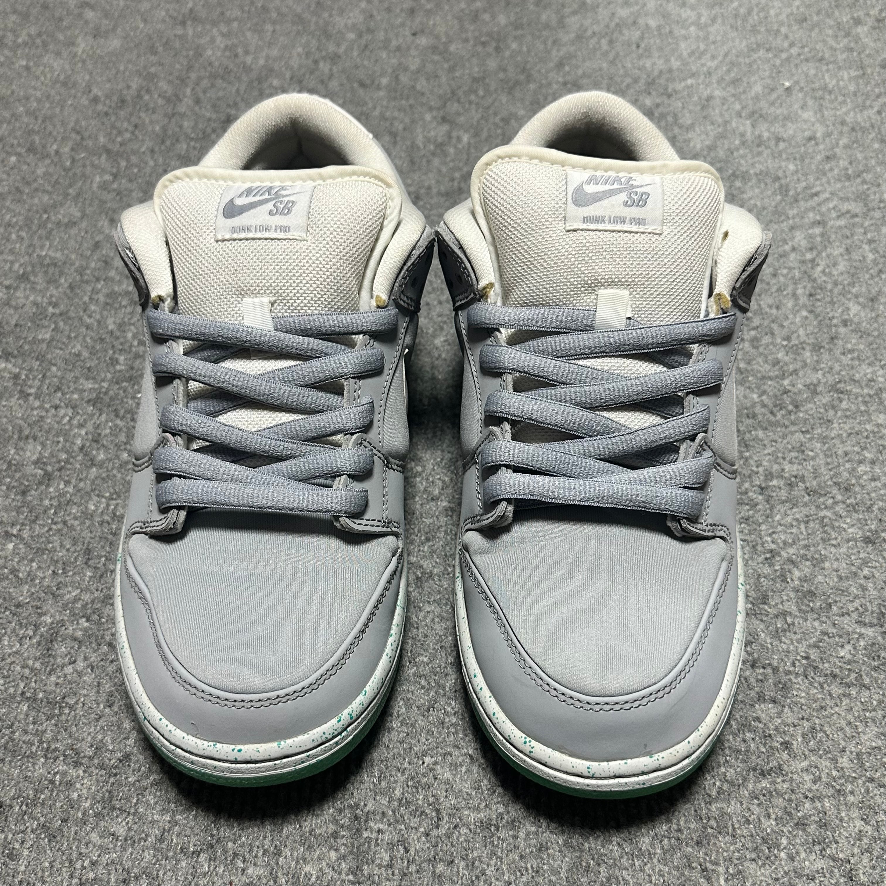 ナイキ SB ダンク ロー プレミアム "マーティ マクフライ"