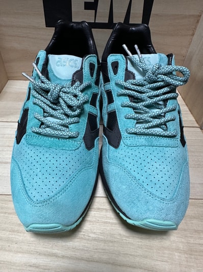 Diamond Supply Co x Ronnie Fieg × Asics Gel-Saga "Aqua Blue Black"