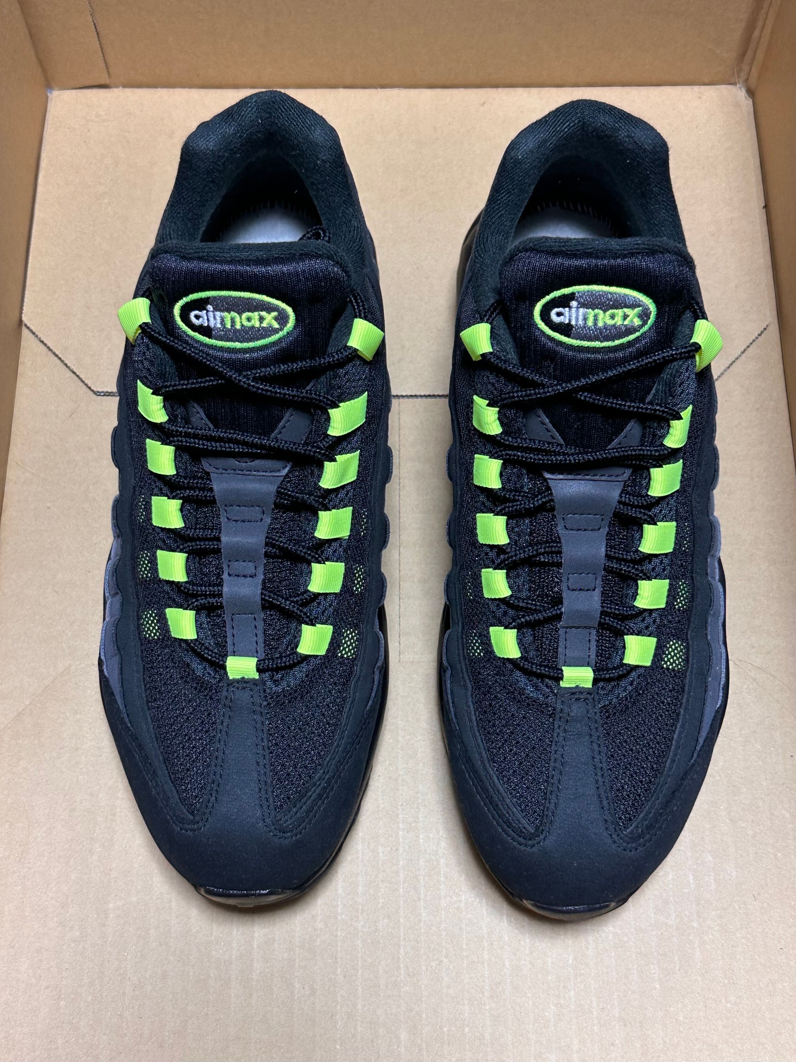 Nike Air Max 95 "Black/Anthracite/Smoke Grey/Volt"
